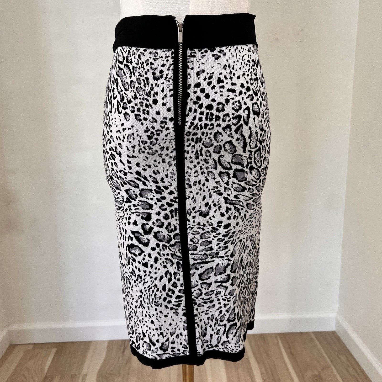 Other NWOT Y2K Caché Two Piece Skirt Set Leopard Print Moto Zip Size 22" - 9 Thumbnail