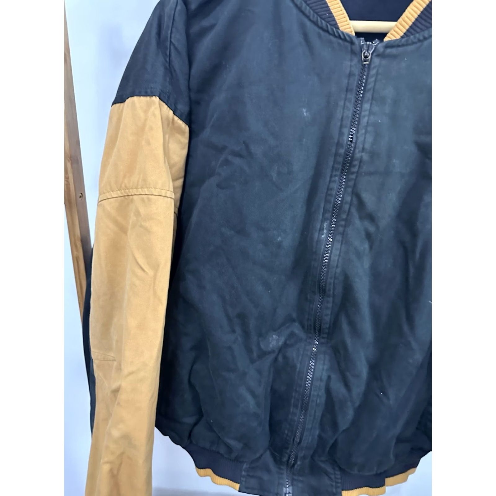 Nike VTG Nike Block Spellout Black Gold Varsity Bomber Jacket XL Mens Distressed 80s Style Size US XL / EU 56 / 4 - 6 Thumbnail