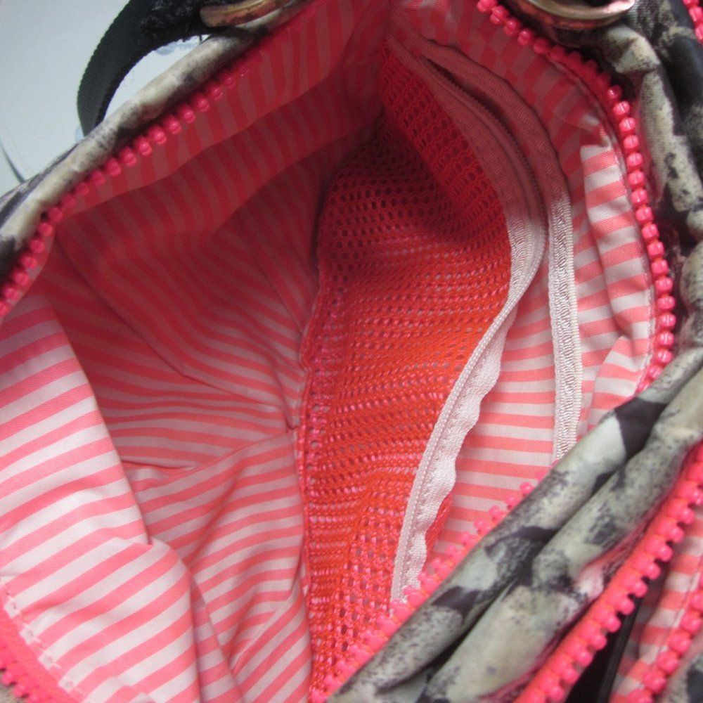 Lululemon Lululemon Hip to be Free Crossbody Bag Removable Strap "Myst Size ONE SIZE - 10 Thumbnail