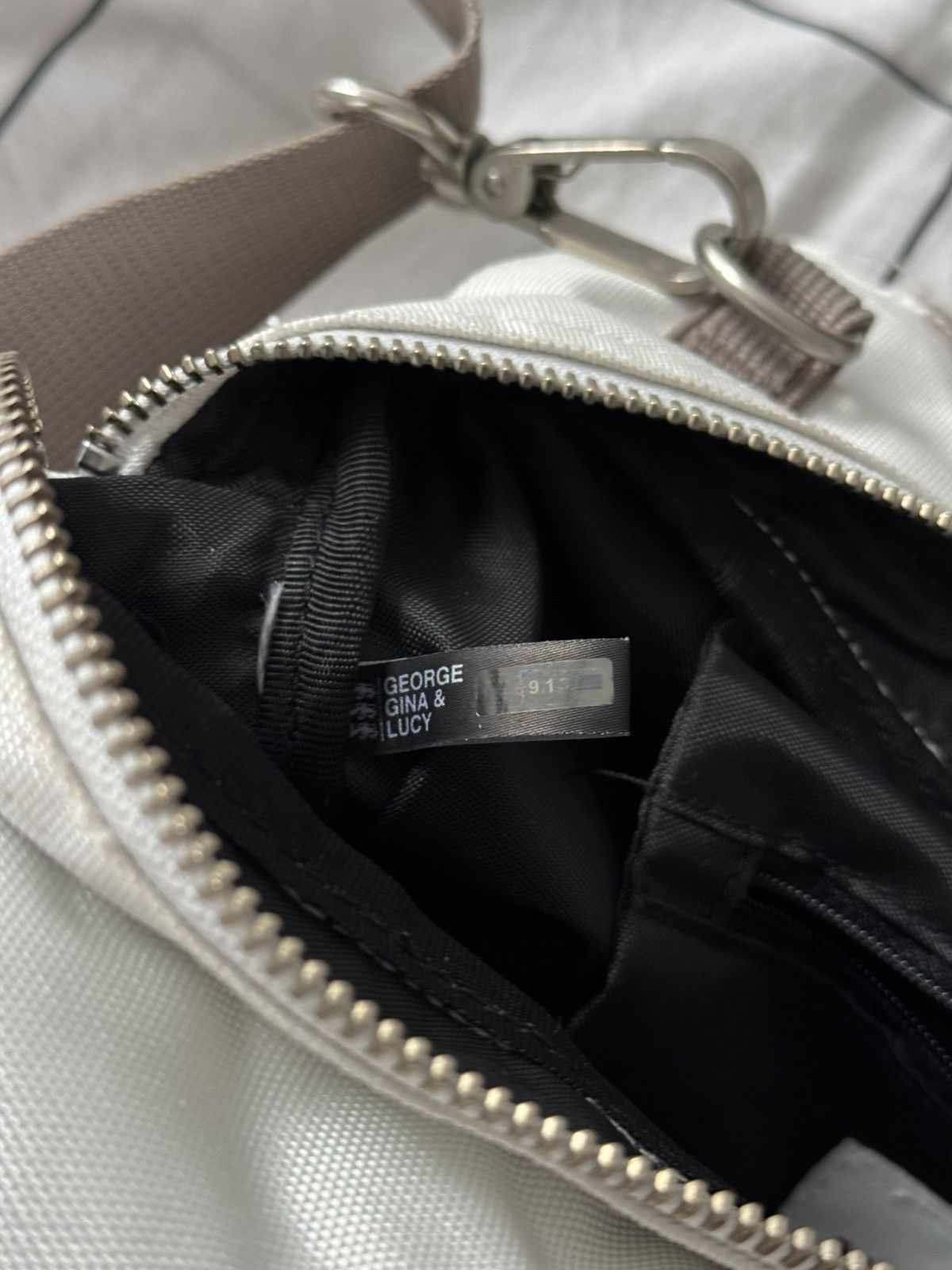 George Gina & Lucy Very Rare George Gina & lucy Y2k Alyx Bag Crossbody Handbag Size ONE SIZE - 10 Thumbnail
