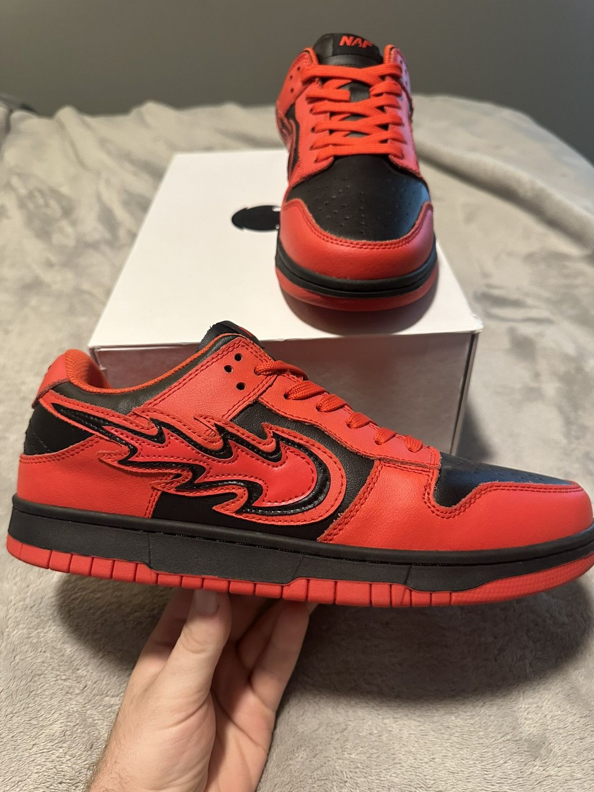 Other Naf Vampire Red Size US 10 / EU 43 - 2 Thumbnail