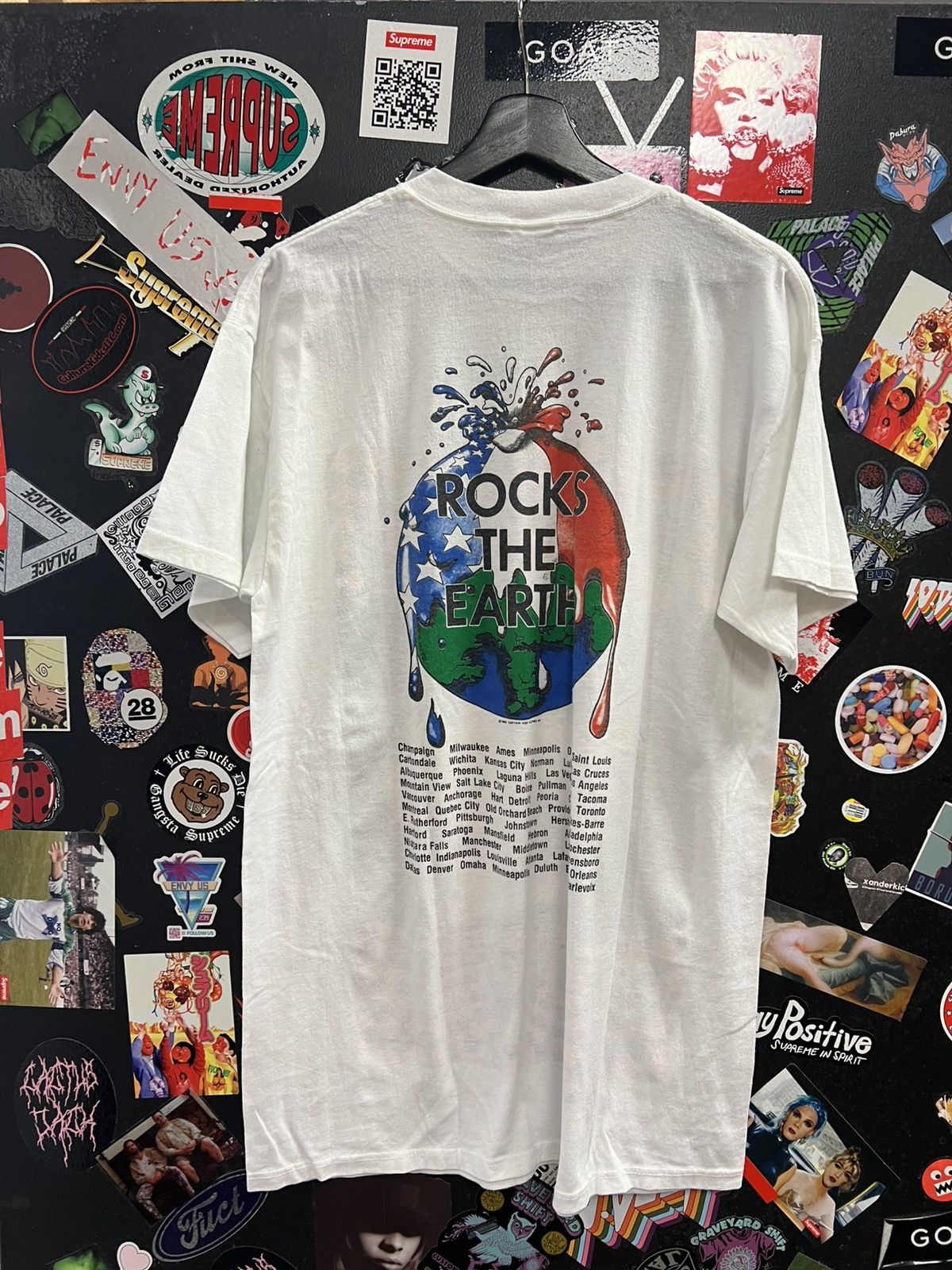 Vintage Vintage 1989 Rock The Earth Bon Jovi Shirt Size US XXL / EU 58 / 5 - 2 Thumbnail