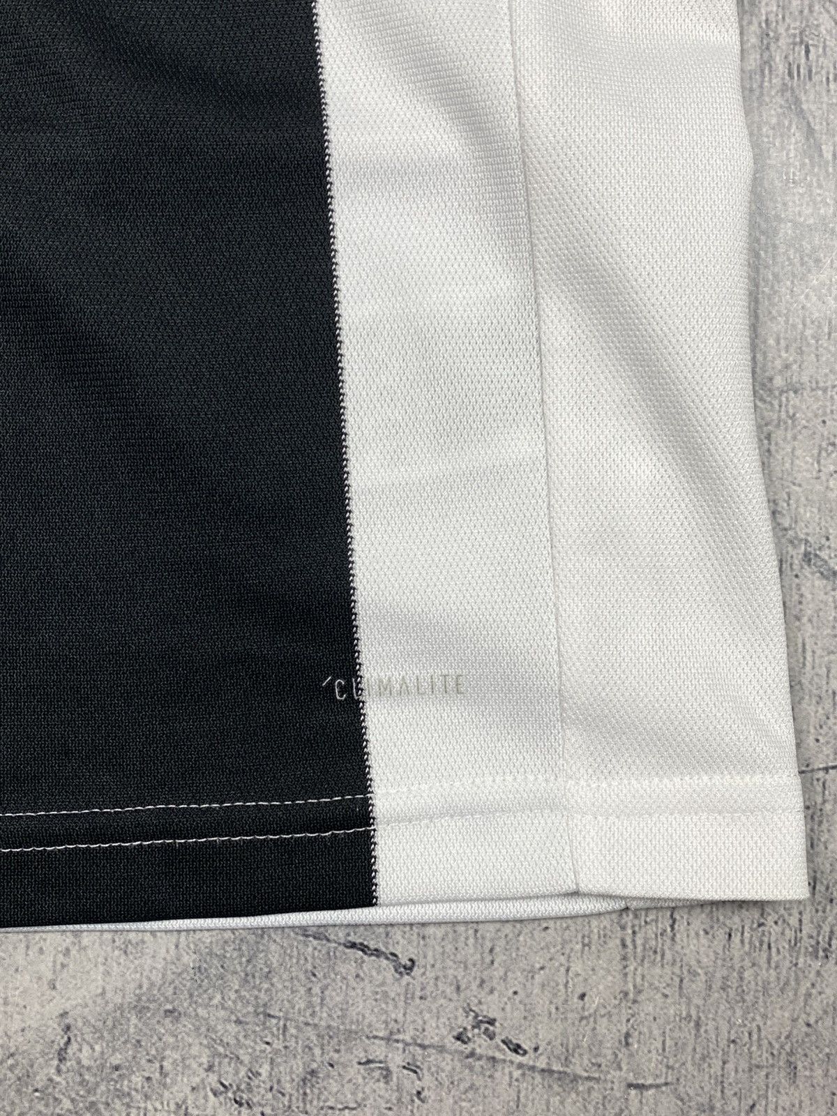 Adidas Adidas Juventus FC 2018/19 Home Football Jersey Size US S / EU 44-46 / 1 - 11 Thumbnail