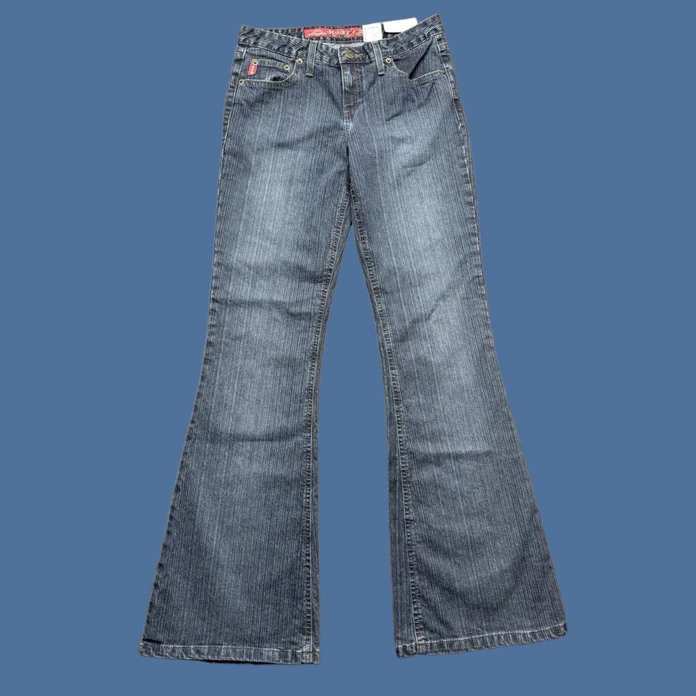 Vintage VINTAGE Mudd Flared Jeans Women’s Size 9 Blue 5-Pocket Cotton Blend Dark Wash Y2K Size 30" / US 8 / IT 44 - 1 Thumbnail