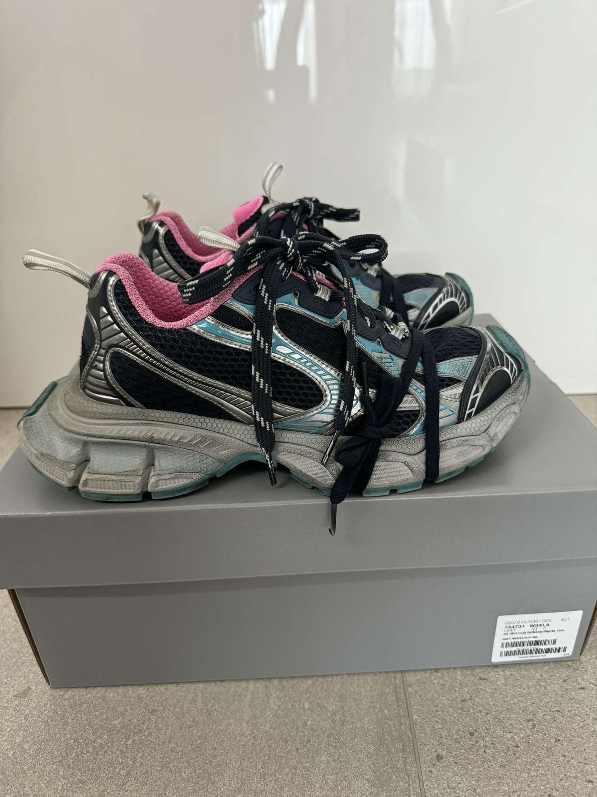 【BALENCIAGA】3XL Sneakers Grey Mix Blue Pink BALENCIAGA Women's 3xl Sneaker in Grey/blue/pink | REVERSIBLE