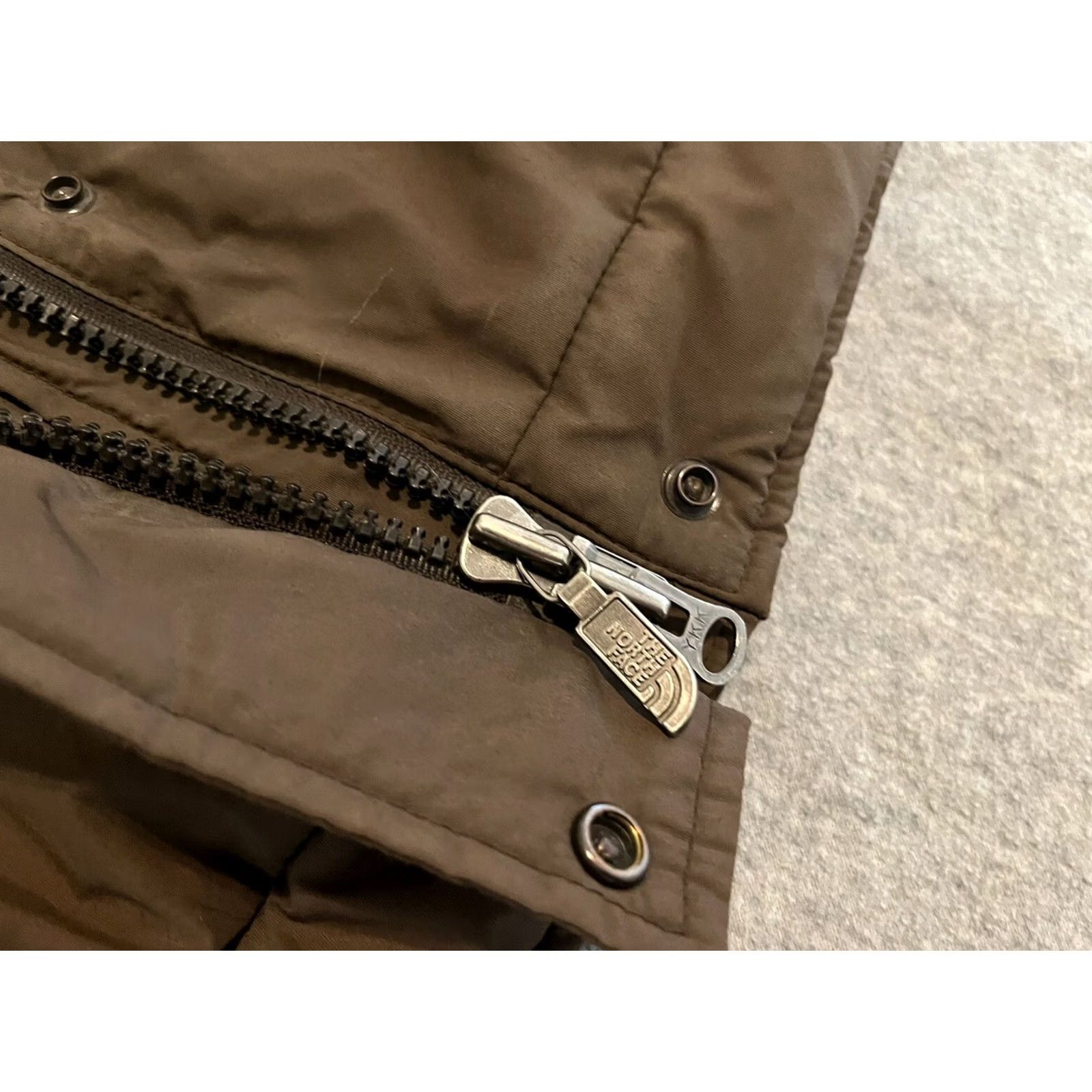 The North Face VINTAGE The North Face Jacket Brown Womens Large Parka Coat USA Nylon Fish & Wildlife Service Made in USA Size L / US 10 / IT 46 - 6 Thumbnail