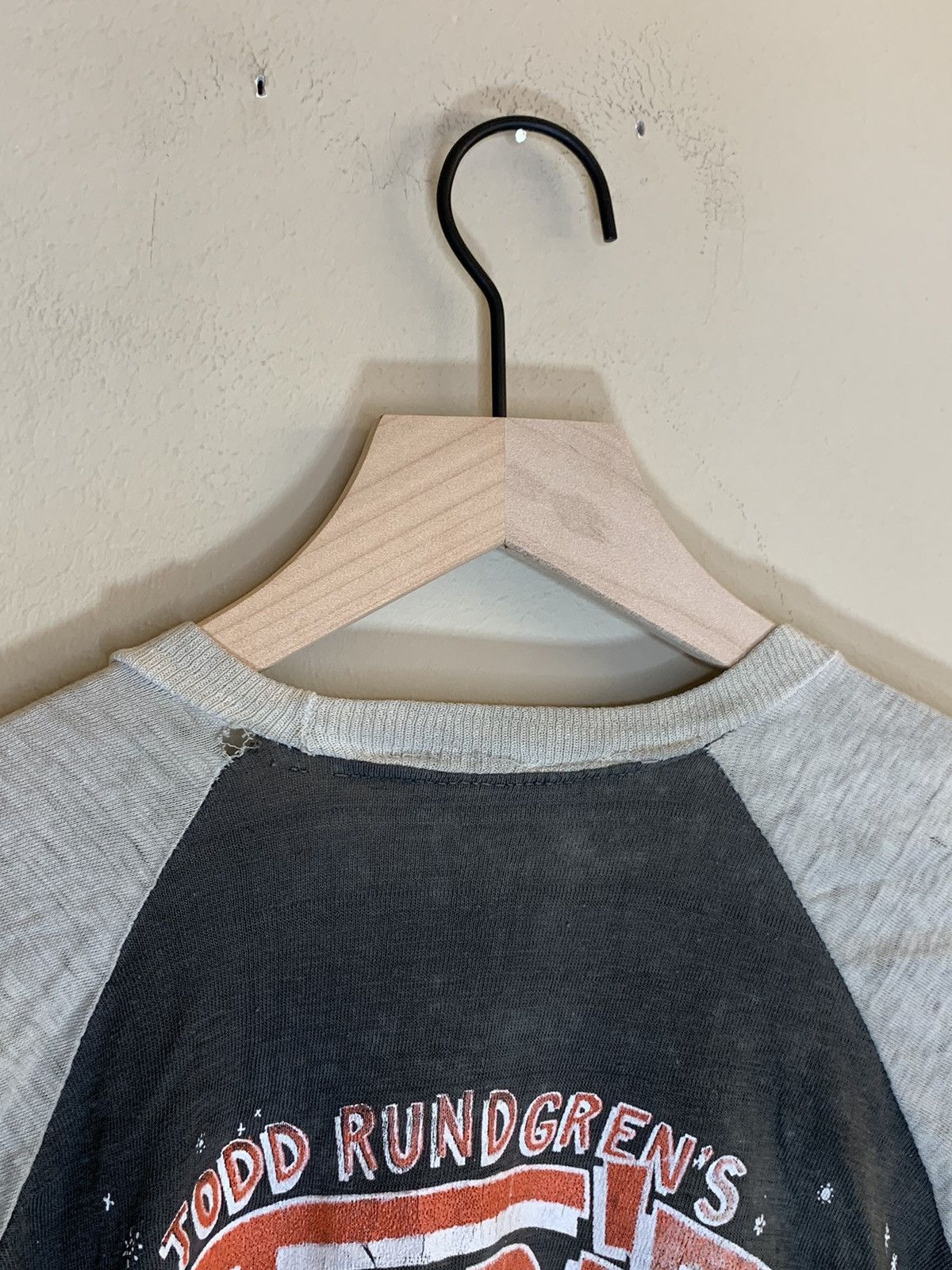 Band Tees RARE* Vintage 70’s Todd Rundgren Utopia Concert Raglan Shirt Size US M / EU 48-50 / 2 - 9 Thumbnail