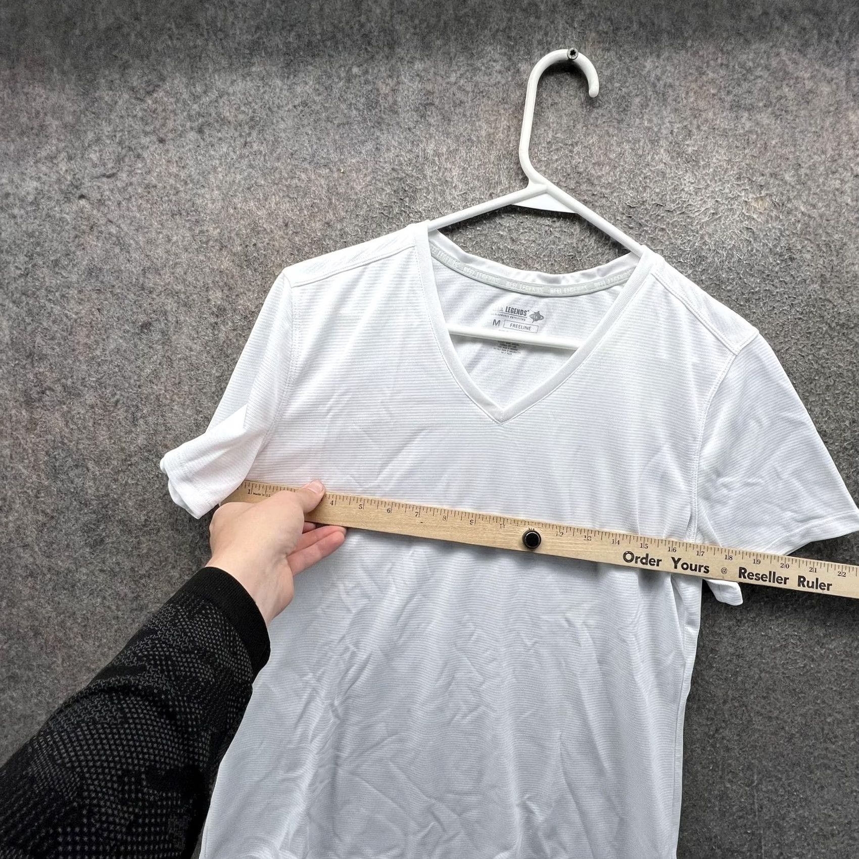 Vintage Reel Legends Freeline Shirt Mens M White V-Neck Short Sleeve Performance Fishing Tee Top Size US M / EU 48-50 / 2 - 2 Thumbnail