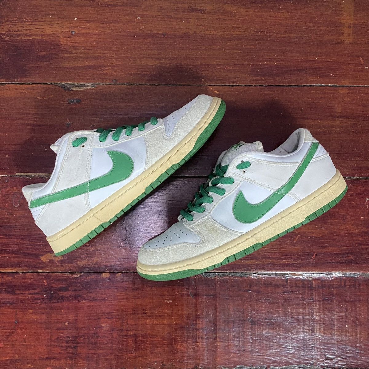 Nike SB Dunk Low White Classic Green 2004 Size US 8 / EU 41 - 1 Thumbnail
