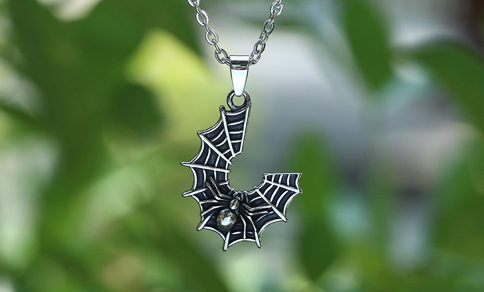 Jewelry Cobweb With Spider Pendant Necklace Size ONE SIZE - 1 Thumbnail