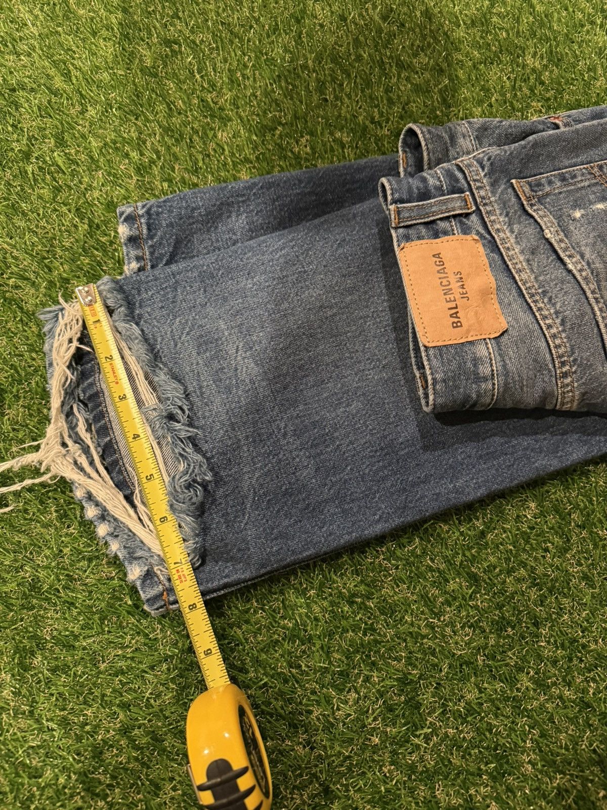 Balenciaga Balenciaga Heal Bite Jean Denim Size US 30 / EU 46 - 15 Thumbnail