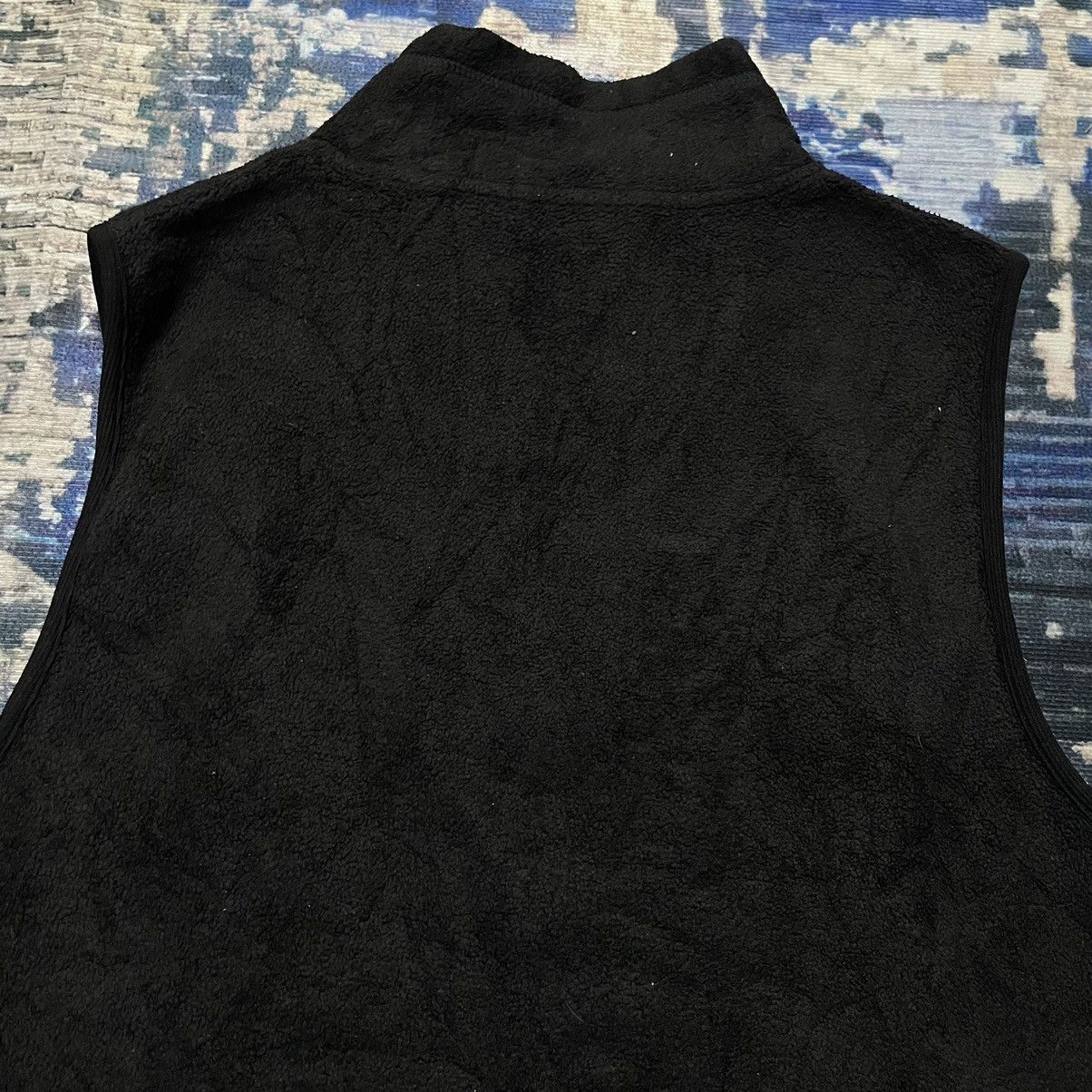 Uniqlo Vintage Uniqlo Fleece Black Vest Zipper Size US M / EU 48-50 / 2 - 10 Thumbnail