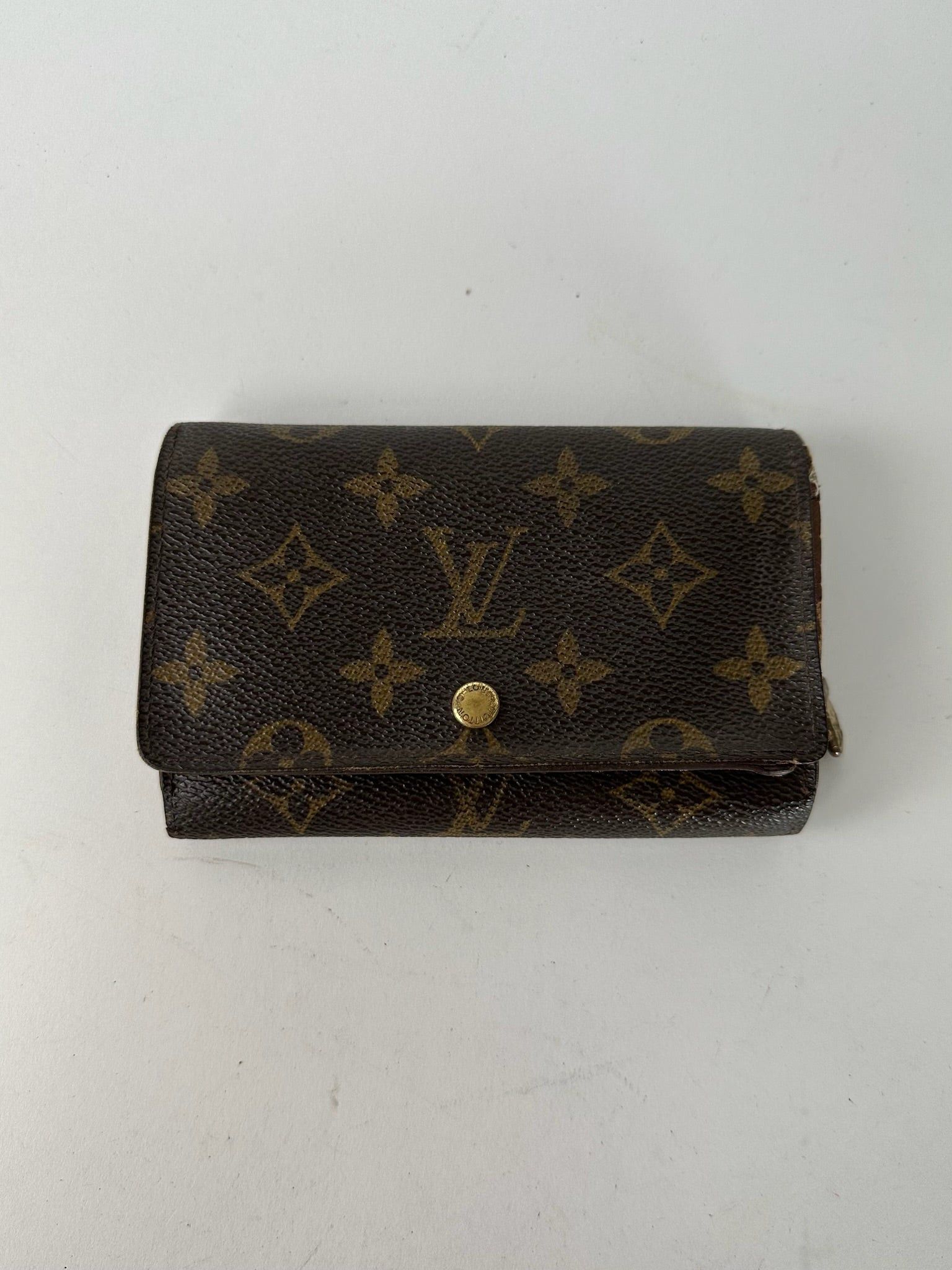 Louis Vuitton Vintage Leather Monogram Wallet Brown Size ONE SIZE - 1 Thumbnail