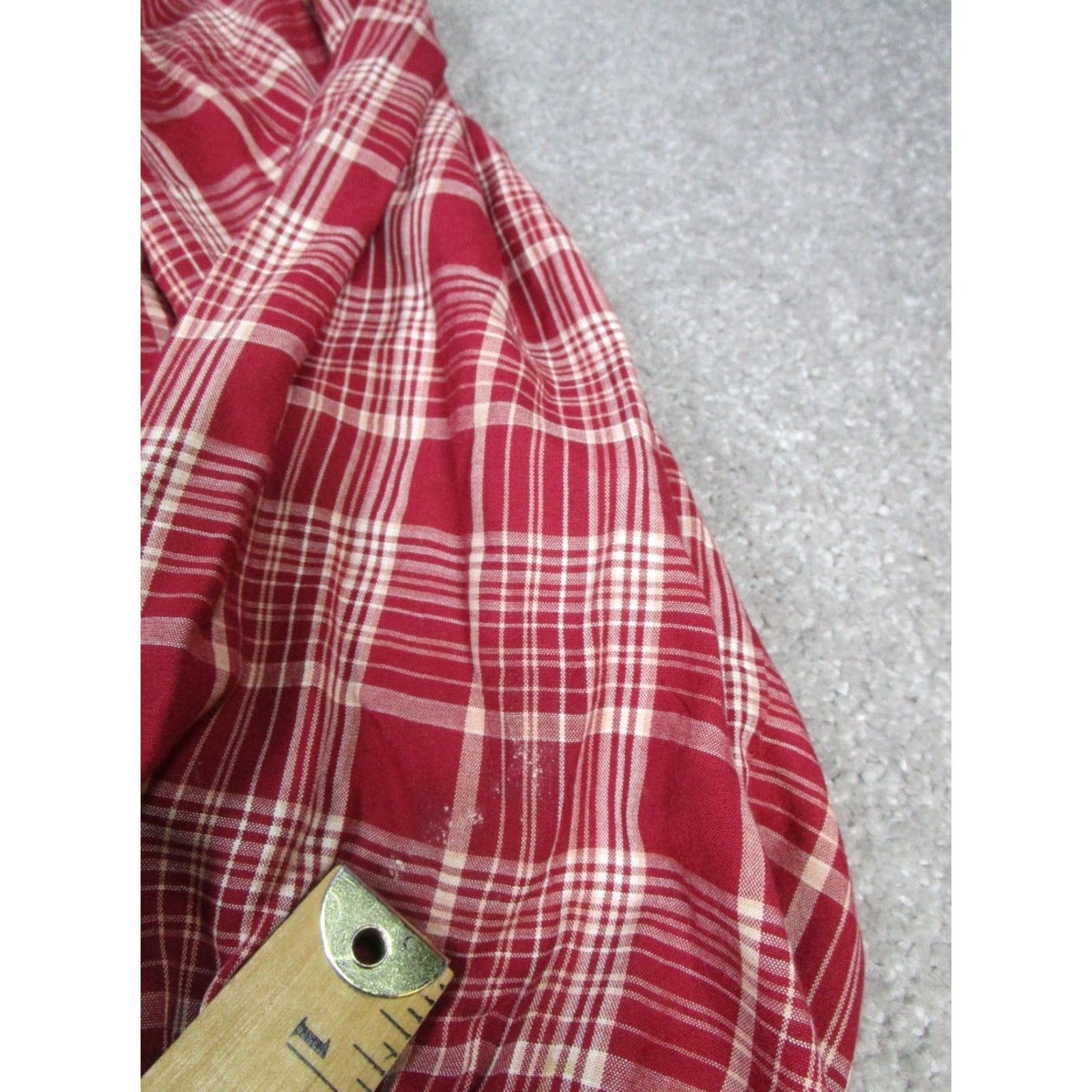 Madewell VINTAGE Madewell Shirt Women's XS Red Plaid Button-Up Long Sleeve Round Neck 100% Viscose Basic Jan 90s-2000s Womens Size XS / US 0-2 / IT 36-38 - 7 Thumbnail