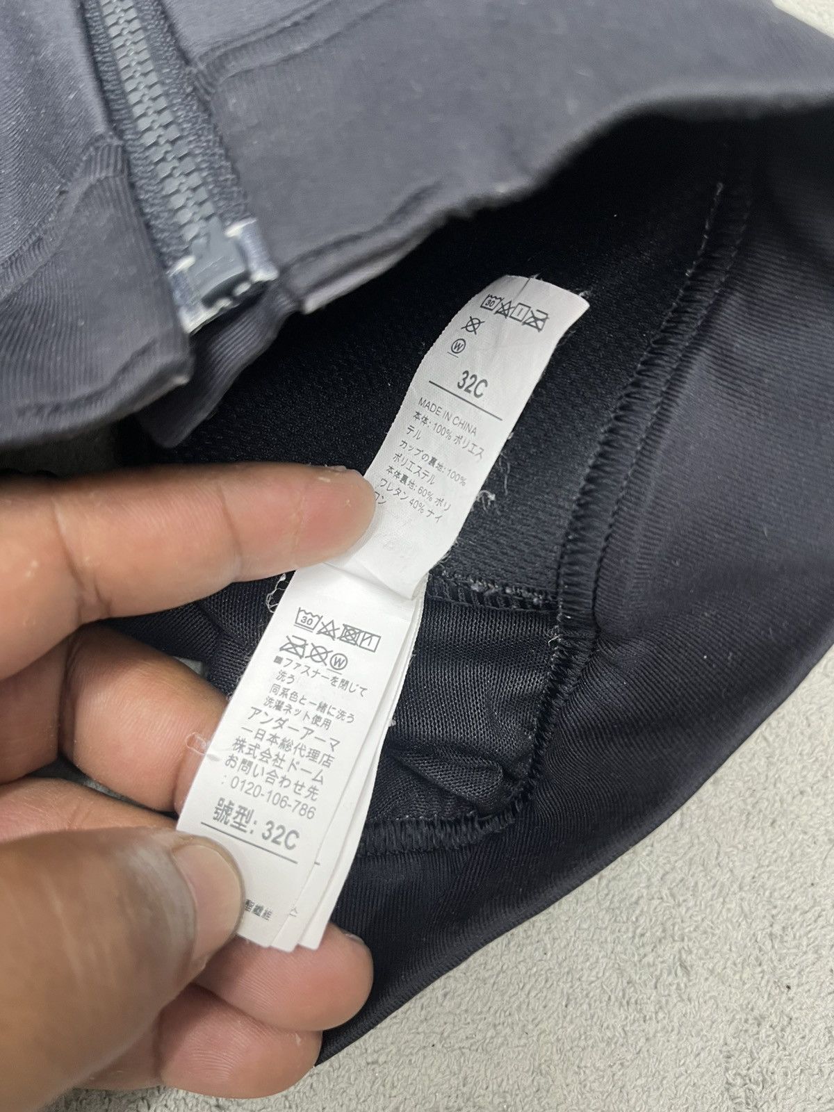 Under Armour UNDER ARMOUR SPORTBRA 32C Size ONE SIZE - 9 Thumbnail