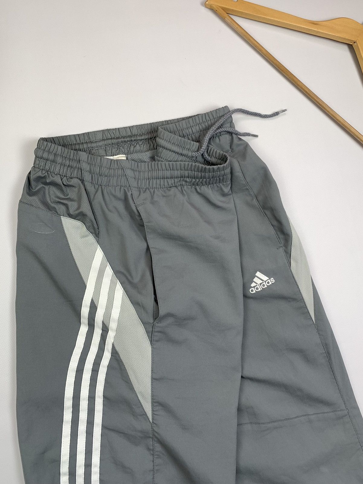 Adidas Adidas Vintage 2008 Gray Pants Mens Y2K Clima365 Size M Size US 31 - 3 Thumbnail