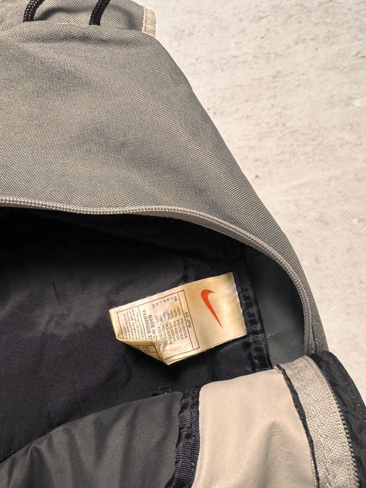 Nike × Vintage NIKE VINTAGE BASIC SLING BAG DRIP DROLL Size ONE SIZE - 5 Thumbnail