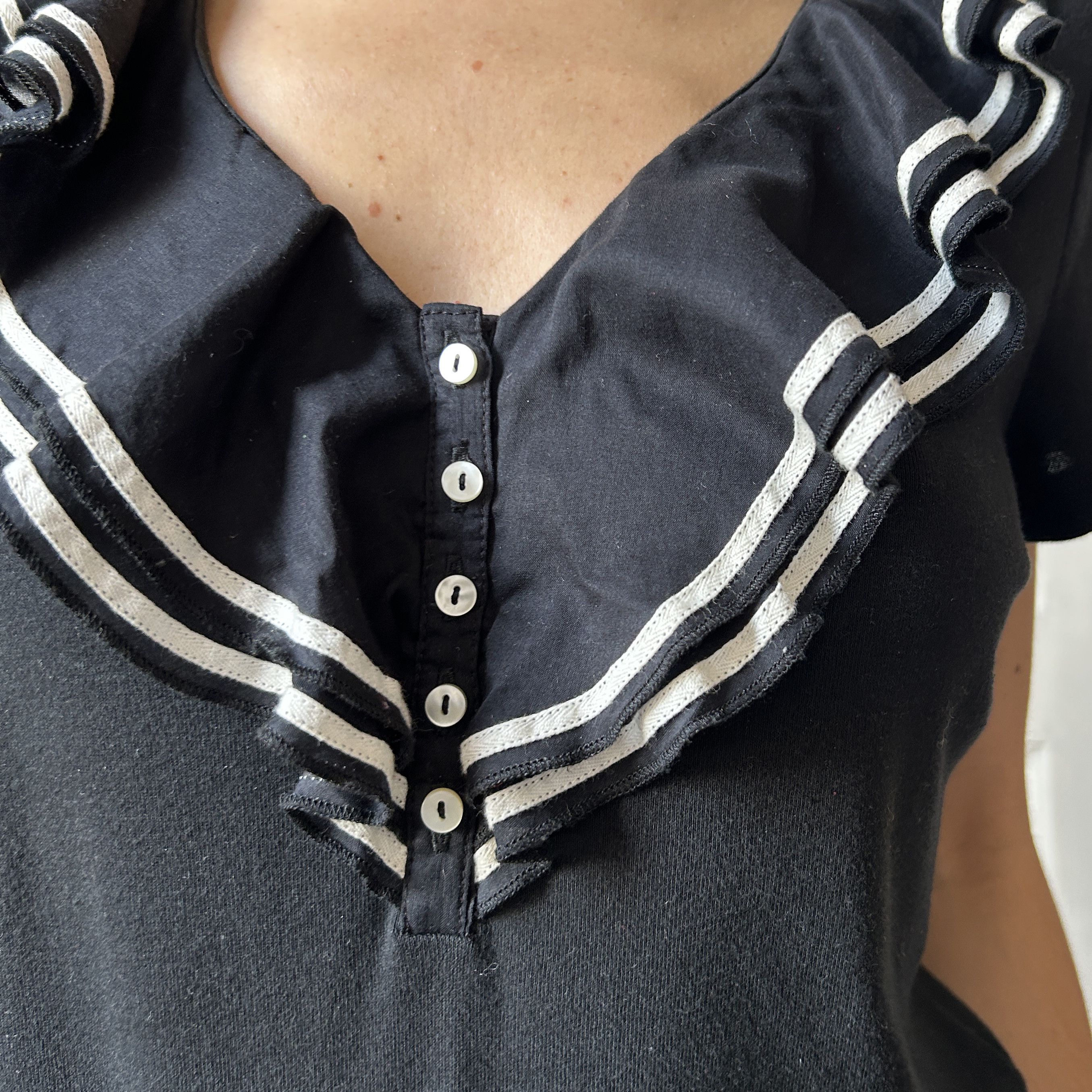 Ralph Lauren Ralph Lauren Black Cotton Ruffle Sailor Style T-Shirt Size M / US 6-8 / IT 42-44 - 8 Thumbnail