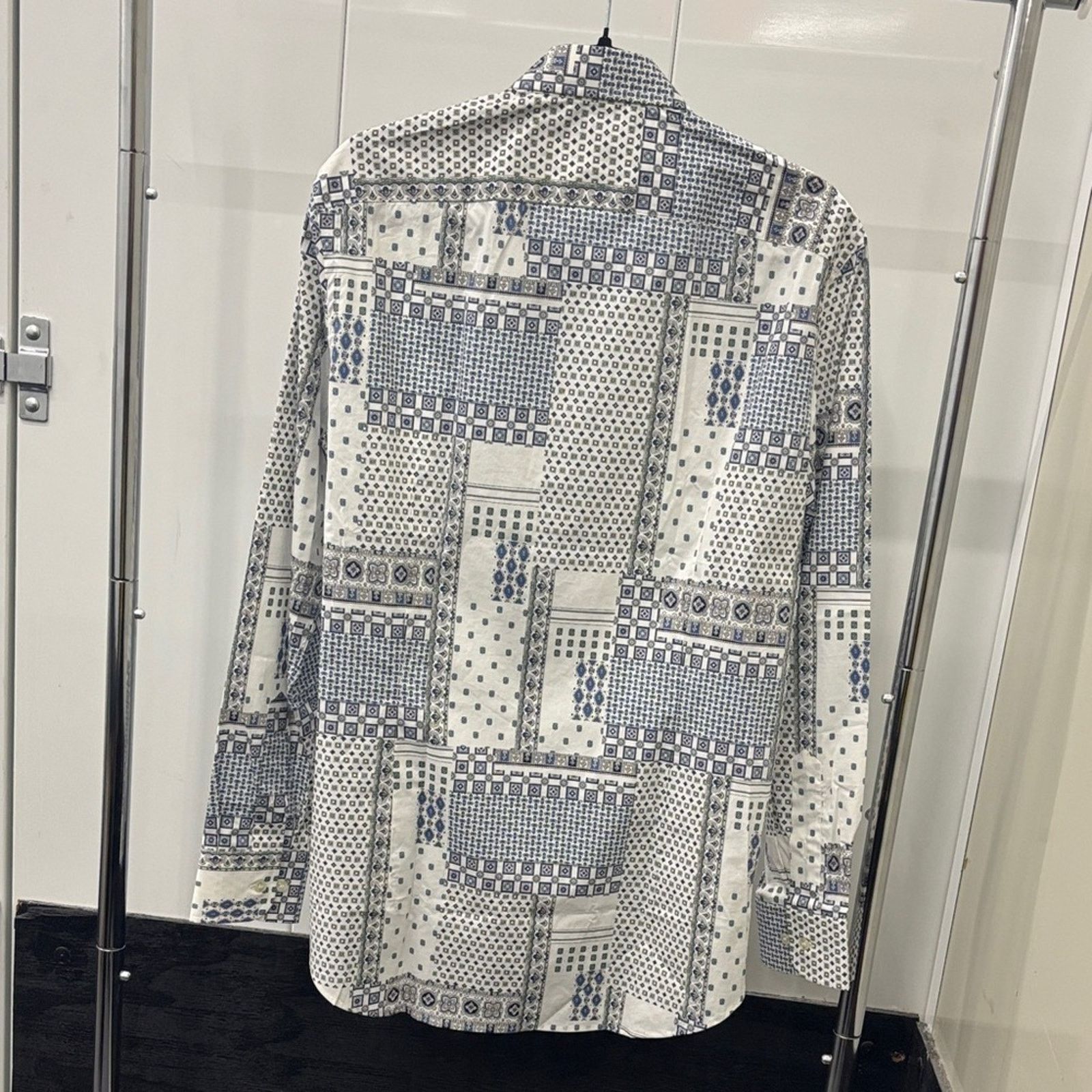 Etro Etro Geometric Blue and White Button Down Shirt Size 39 M Size US M / EU 48-50 / 2 - 7 Thumbnail