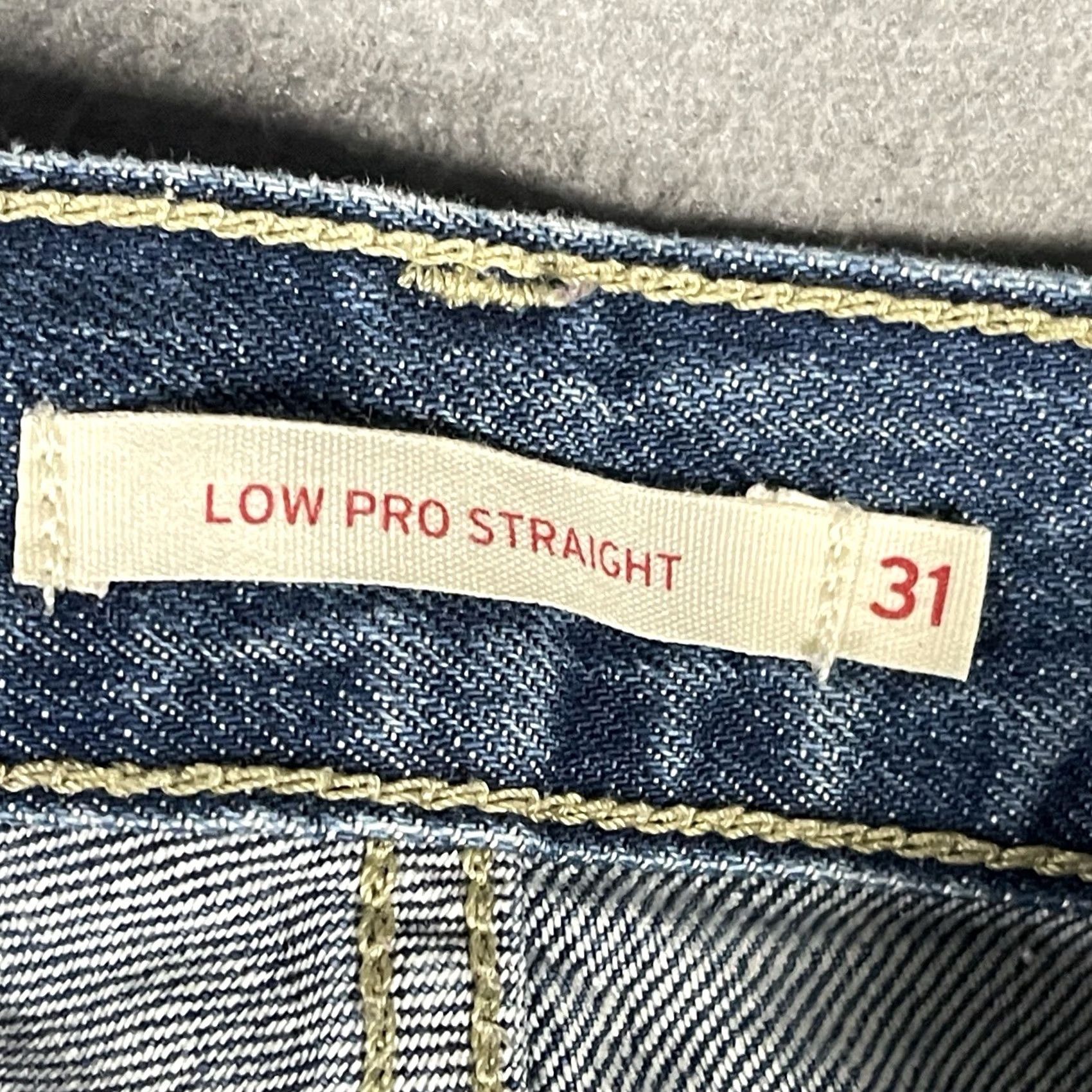 Denime VINTAGE Levis Low Pro Jeans Womens 31x31 Relaxed Straight Leg Blue Denim Distressed Pants 5-Pocket Womens Men? Size 24" / US 00 / IT 34 - 7 Thumbnail