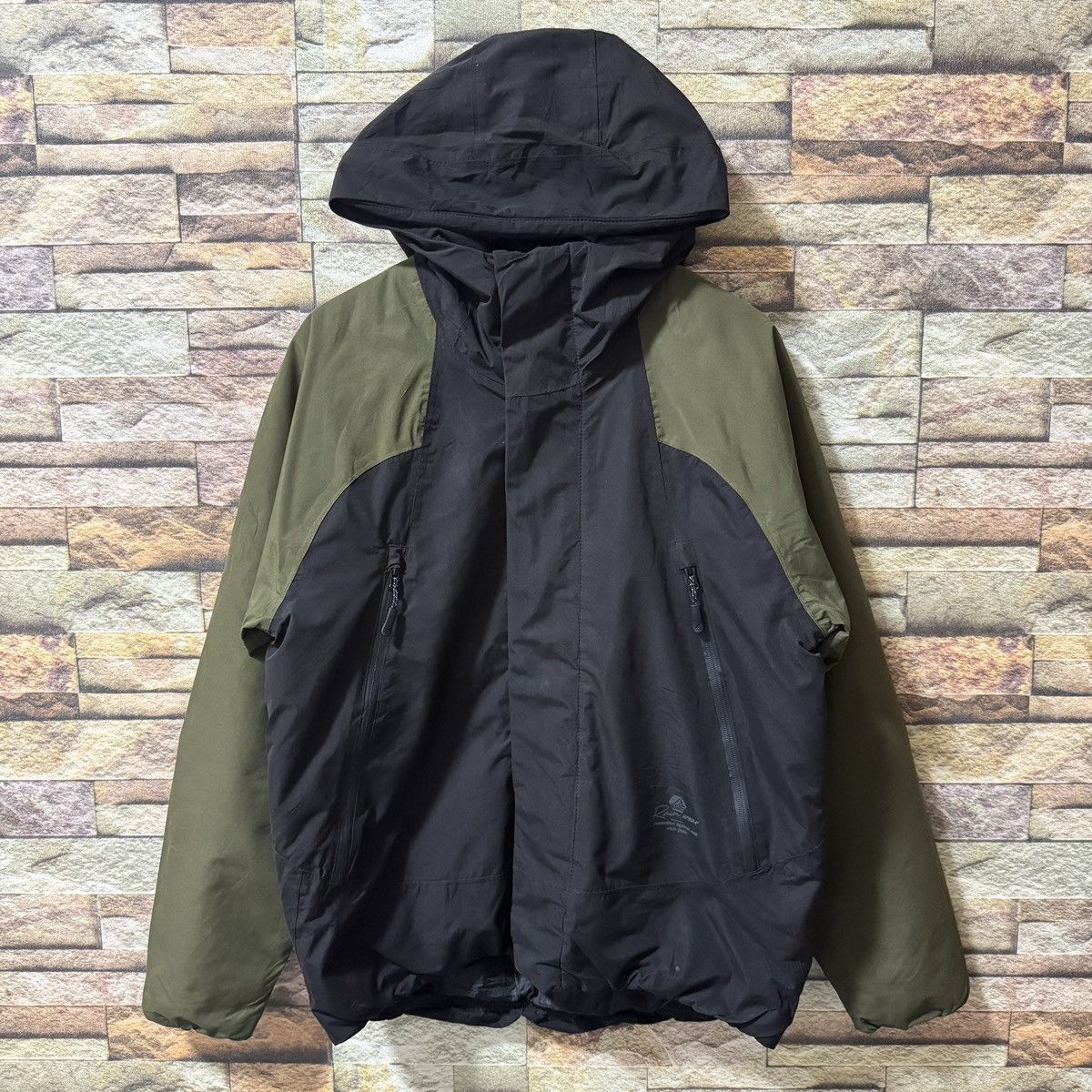 Japanese Brand GORPCORE AEGIS WATERPROOF OUTDOOR JACKET Size US L / EU 52-54 / 3 - 1 Thumbnail