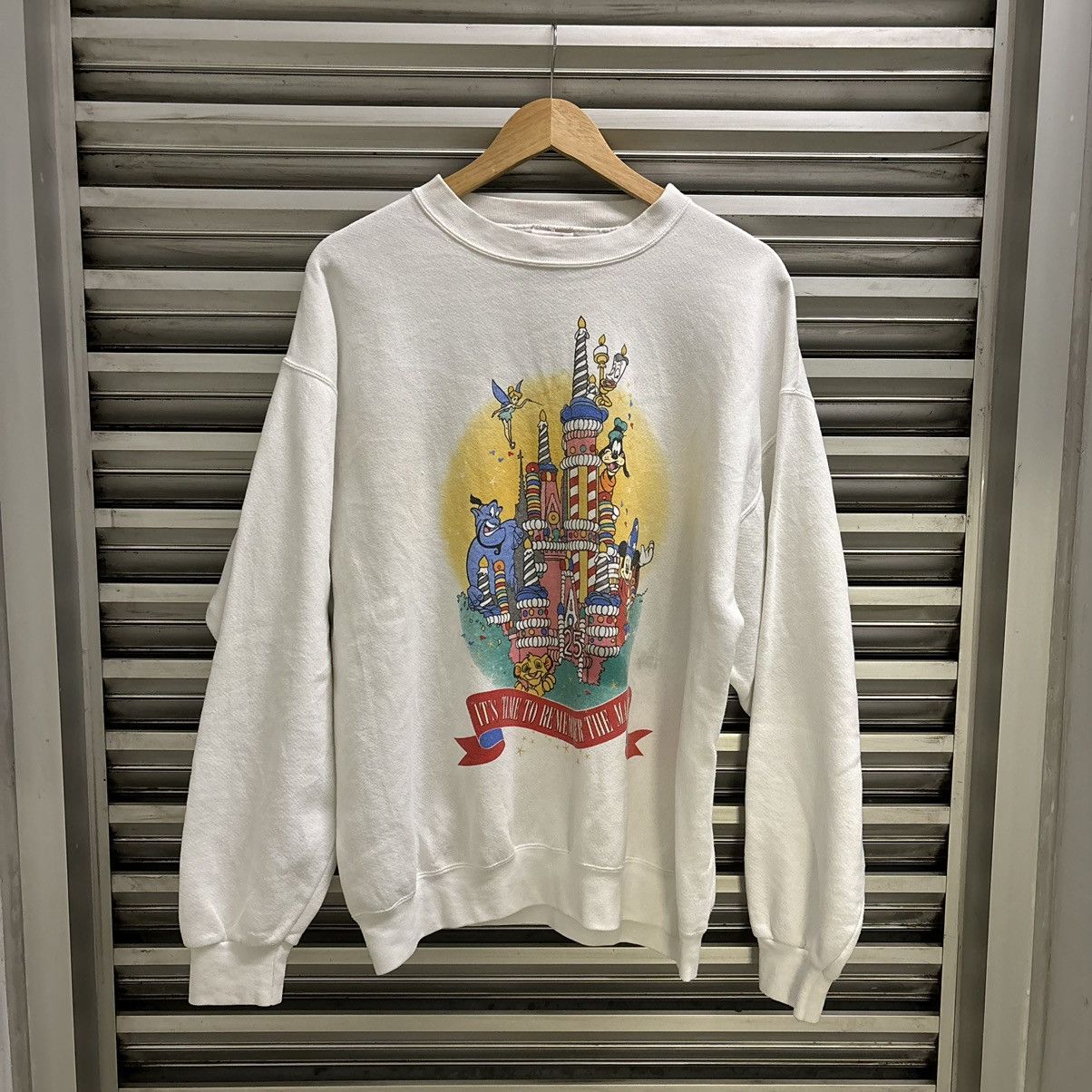 Disney × Vintage Vintage 90s Disney 25th Anniversary Sweater Size US L / EU 52-54 / 3 - 1 Thumbnail
