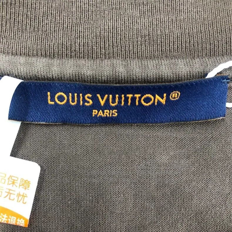 Louis Vuitton Louis Vuitton short sleeves Size US L / EU 52-54 / 3 - 3 Thumbnail