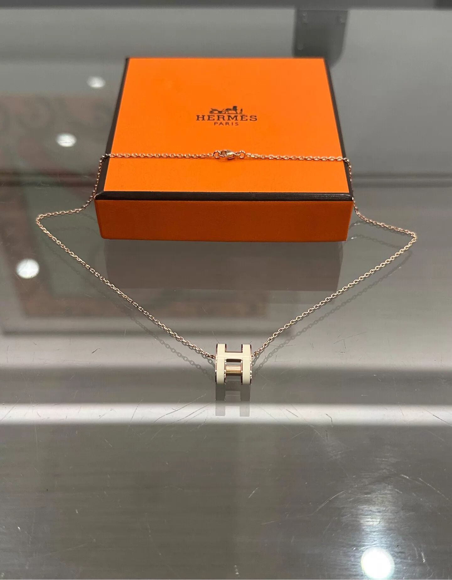 Hermes Hermes Pop H White Enamel Rose Gold H Logo Necklace 41cm Size ONE SIZE - 1 Thumbnail