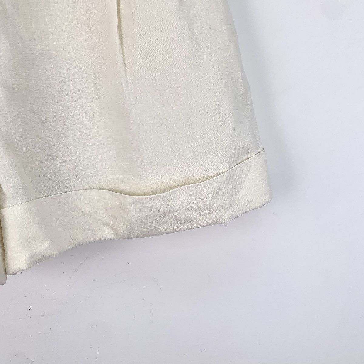 Chanel Chanel Beige Linen Casual Shorts Size 27" / US 4 / IT 40 - 4 Thumbnail