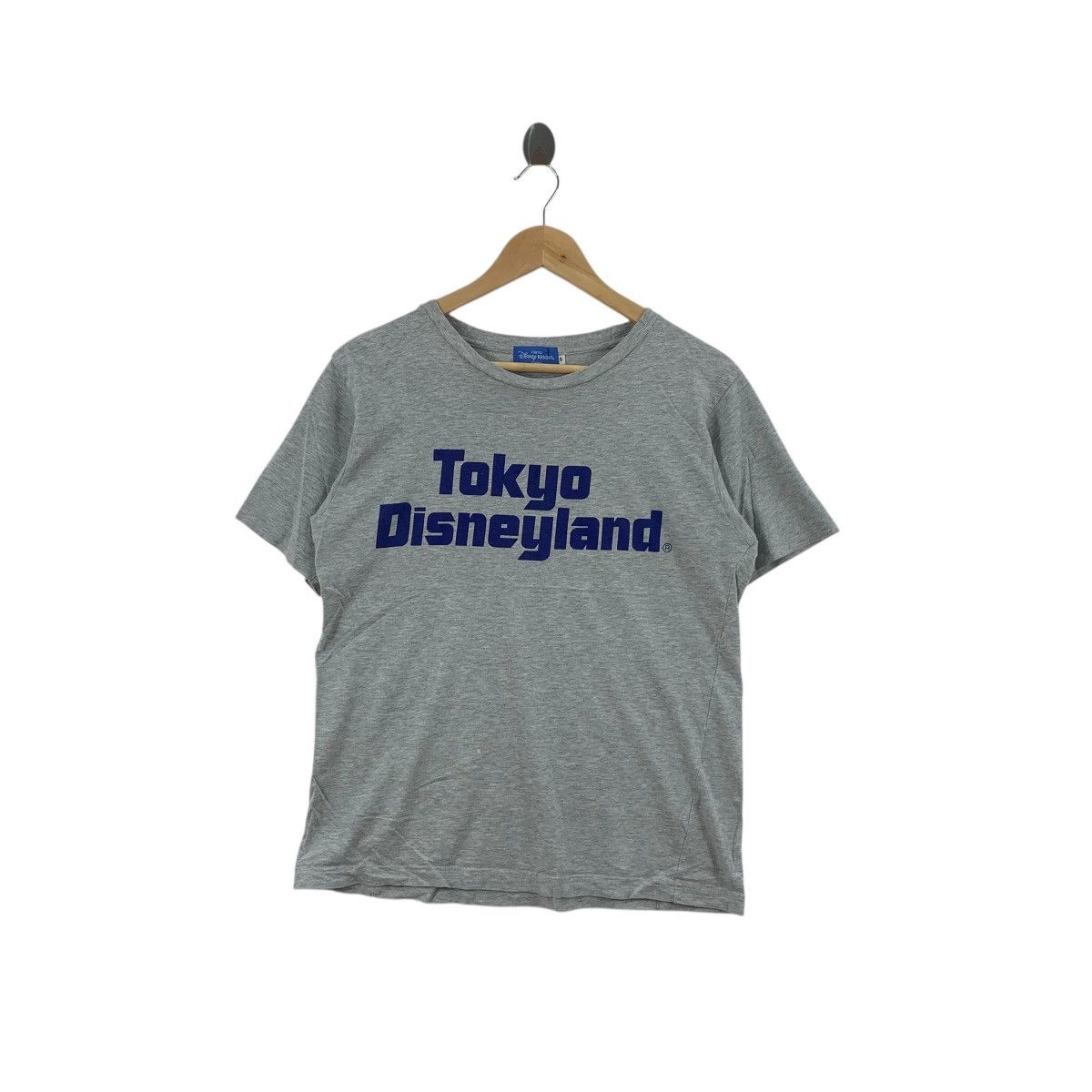 Disney Vintage DISNEY TOKYO DISNEYLAND Resort Tee Shirt Top Theme Size S / US 4 / IT 40 - 1 Thumbnail