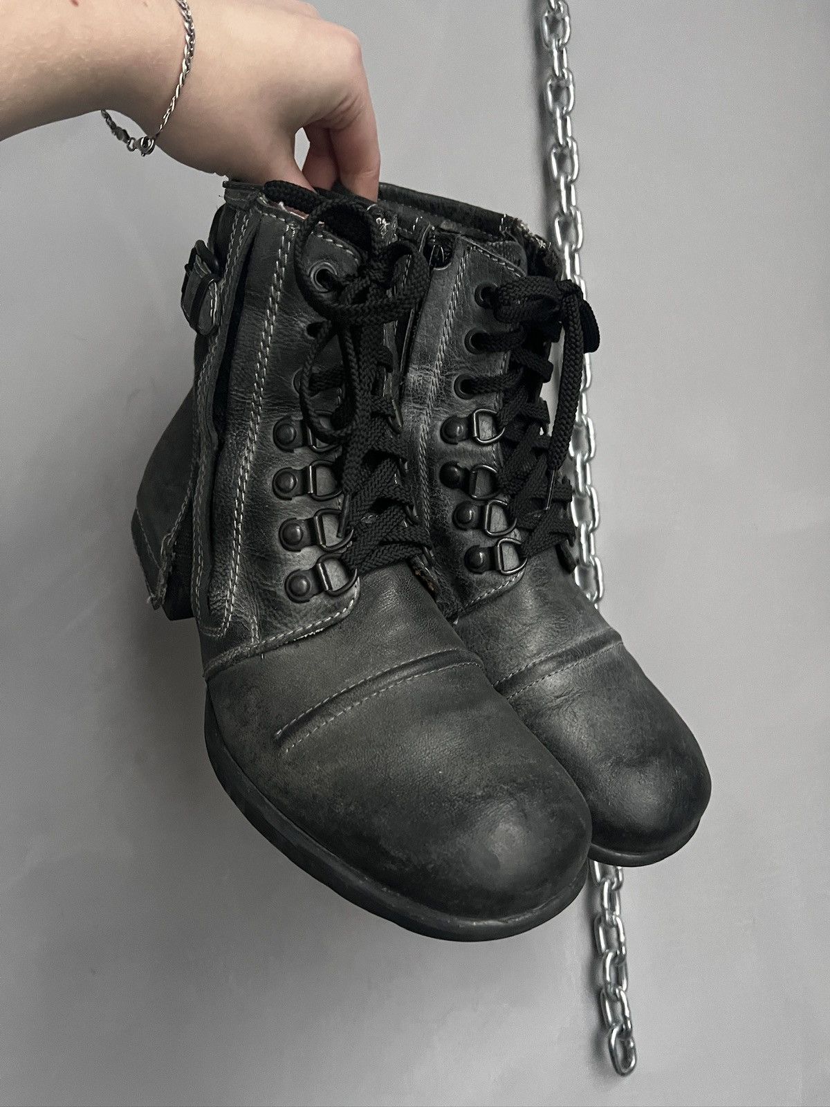 Avant garde leather ankle moto boots Replay guidi style