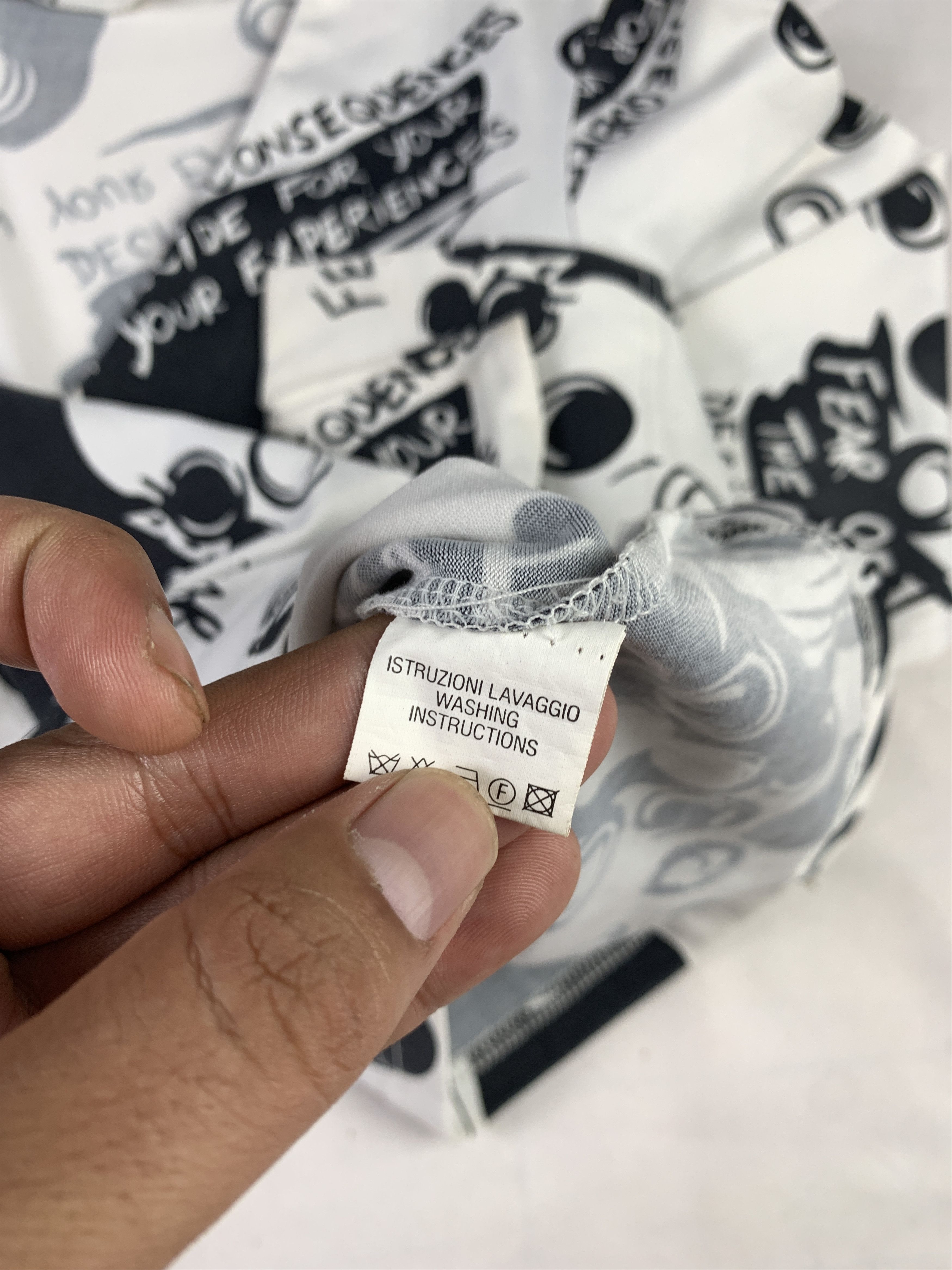 Japanese Brand Rossodisera Comic Girl Printed Top (S) Size S / US 4 / IT 40 - 8 Thumbnail