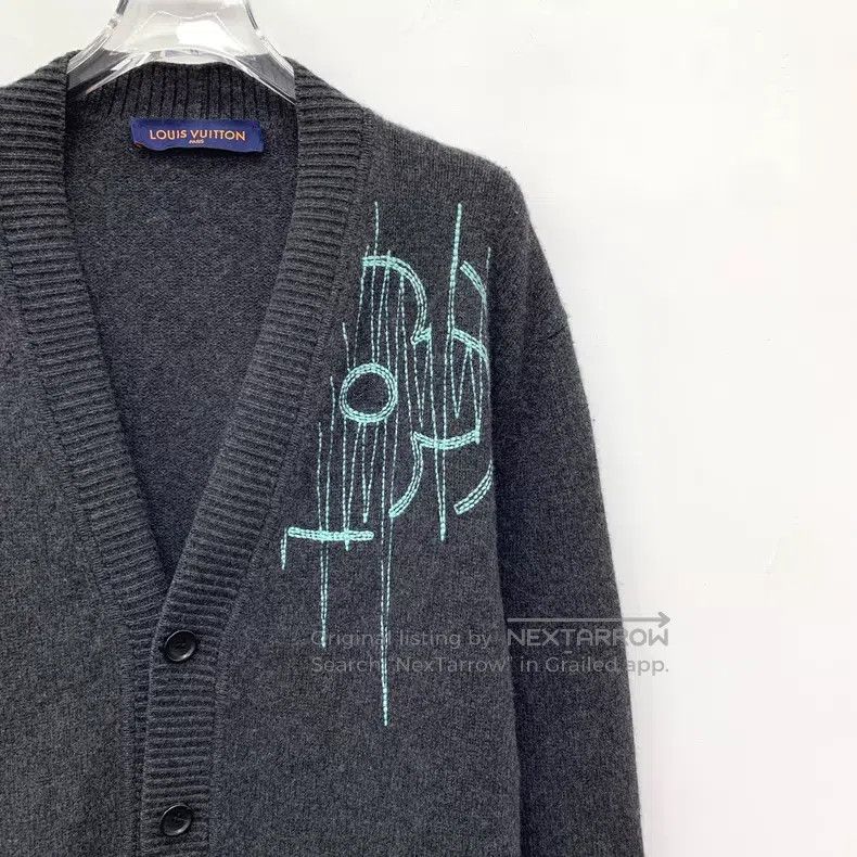 Louis Vuitton Louis Vuitton 23 Black and Grey Old Cut Sheep Wool V-Neck Size US L / EU 52-54 / 3 - 3 Thumbnail