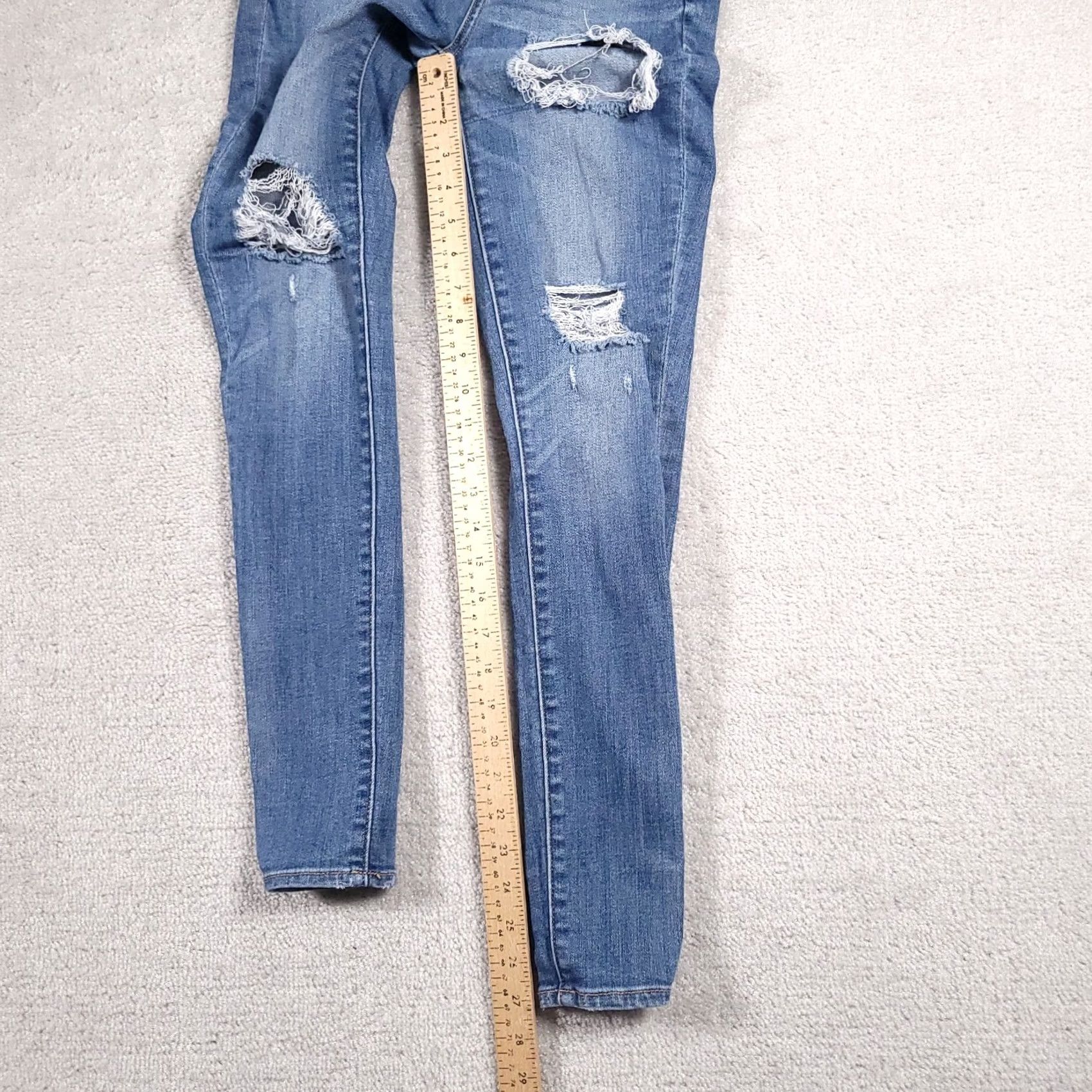 American Eagle Outfitters VINTAGE American Eagle Jeans Skinny Jegging Womens 2 Reg Medium Wash Distressed 4 Regular Boys Girls Mens Womens Size 26" / US 2 / IT 38 - 7 Thumbnail