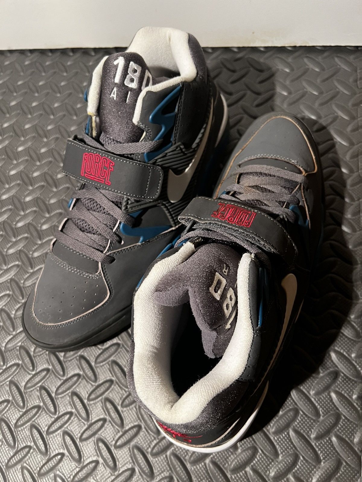 Nike RARE Nike Air Force 180 Grey Blue size 13 Mens Basketball Size US 13 / EU 46 - 4 Thumbnail