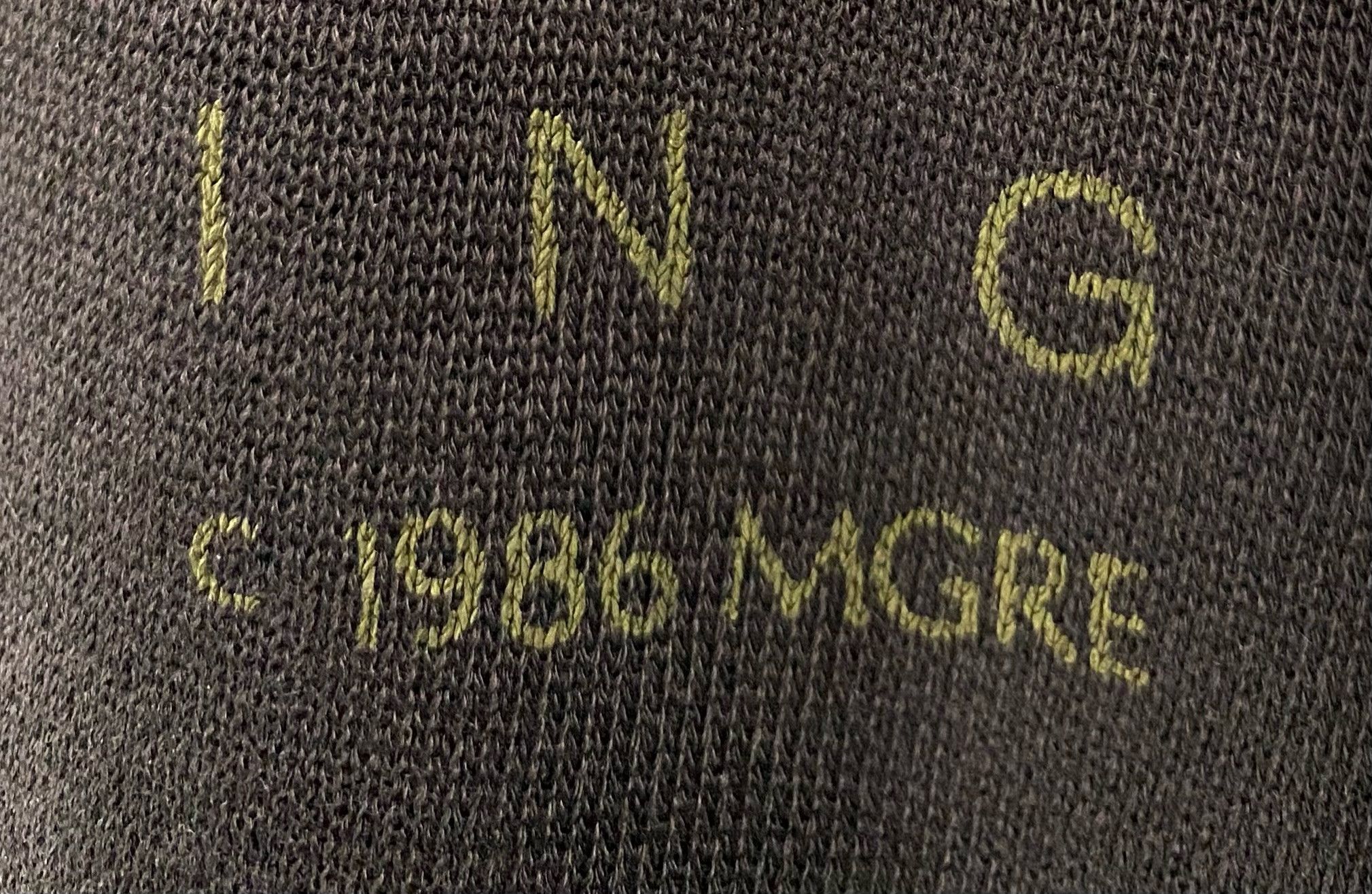 Vintage 80’s IOU Fashion Network Graphic Black Raglan Sweatshirt XL Size XL / US 12-14 / IT 48-50 - 3 Thumbnail