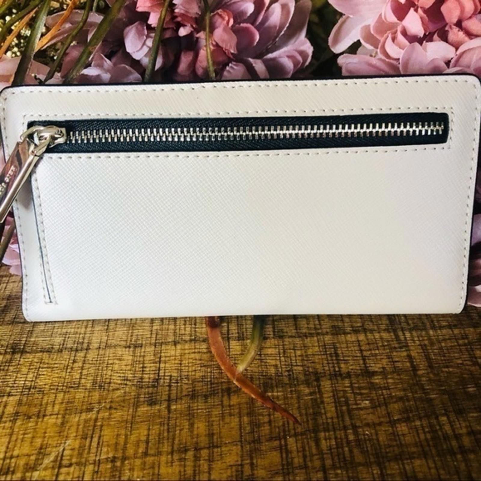 Designer Kate Spade Wallet Black And Beige NWT Size ONE SIZE - 3 Thumbnail