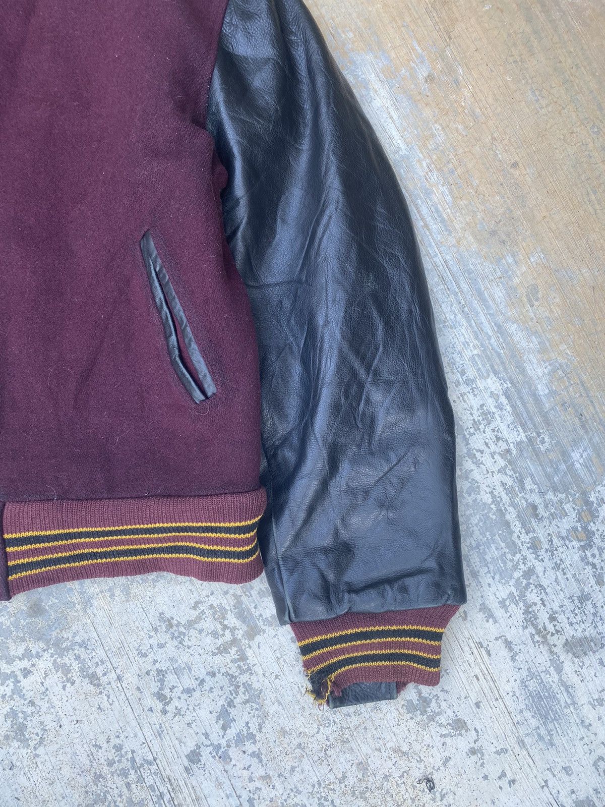 Golden Bear AW Distressed Golden Bear Sleeve Leather Varsity Size US L / EU 52-54 / 3 - 5 Thumbnail