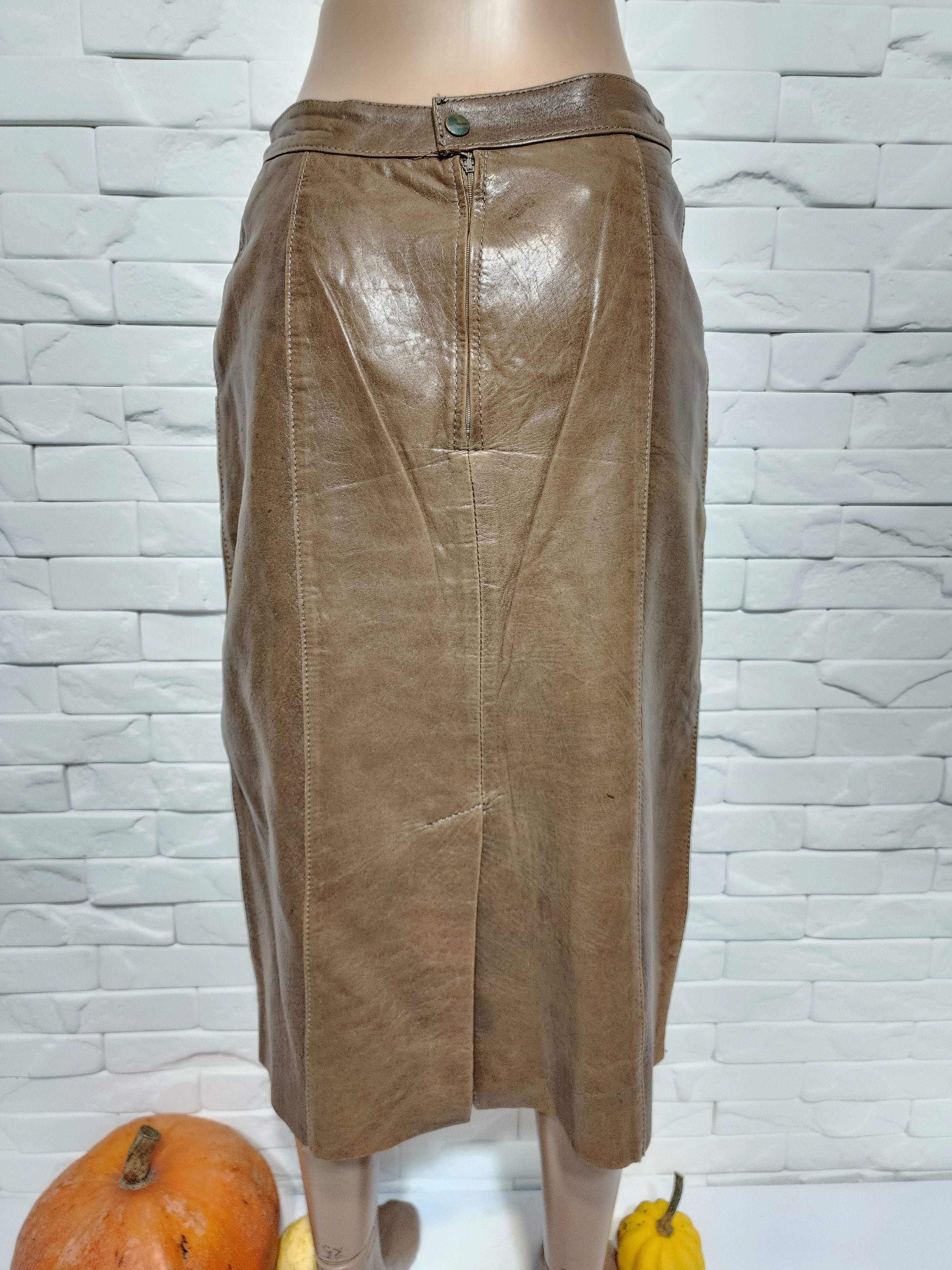 Genuine Leather Stylish brown leather skirt. Brown genuine leather skirt. Size 29" - 4 Thumbnail