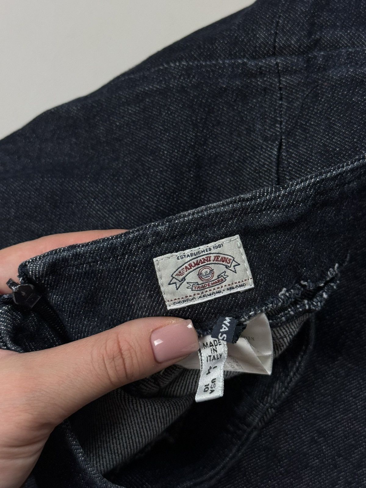 Armani Armani Jeans Vintage 90s Ladies Denim Midi Y2K Skirt Size 32" / US 10 / IT 46 - 11 Thumbnail