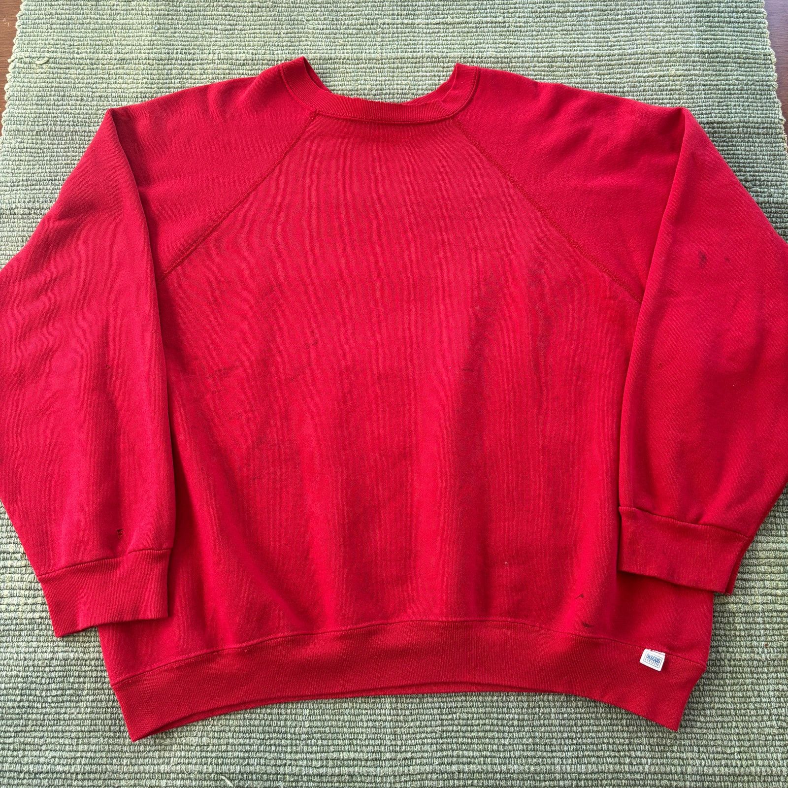 Vintage Vintage Red Distressed Gusseted Blank Discus Sweatshirt Size US XXL / EU 58 / 5 - 1 Thumbnail