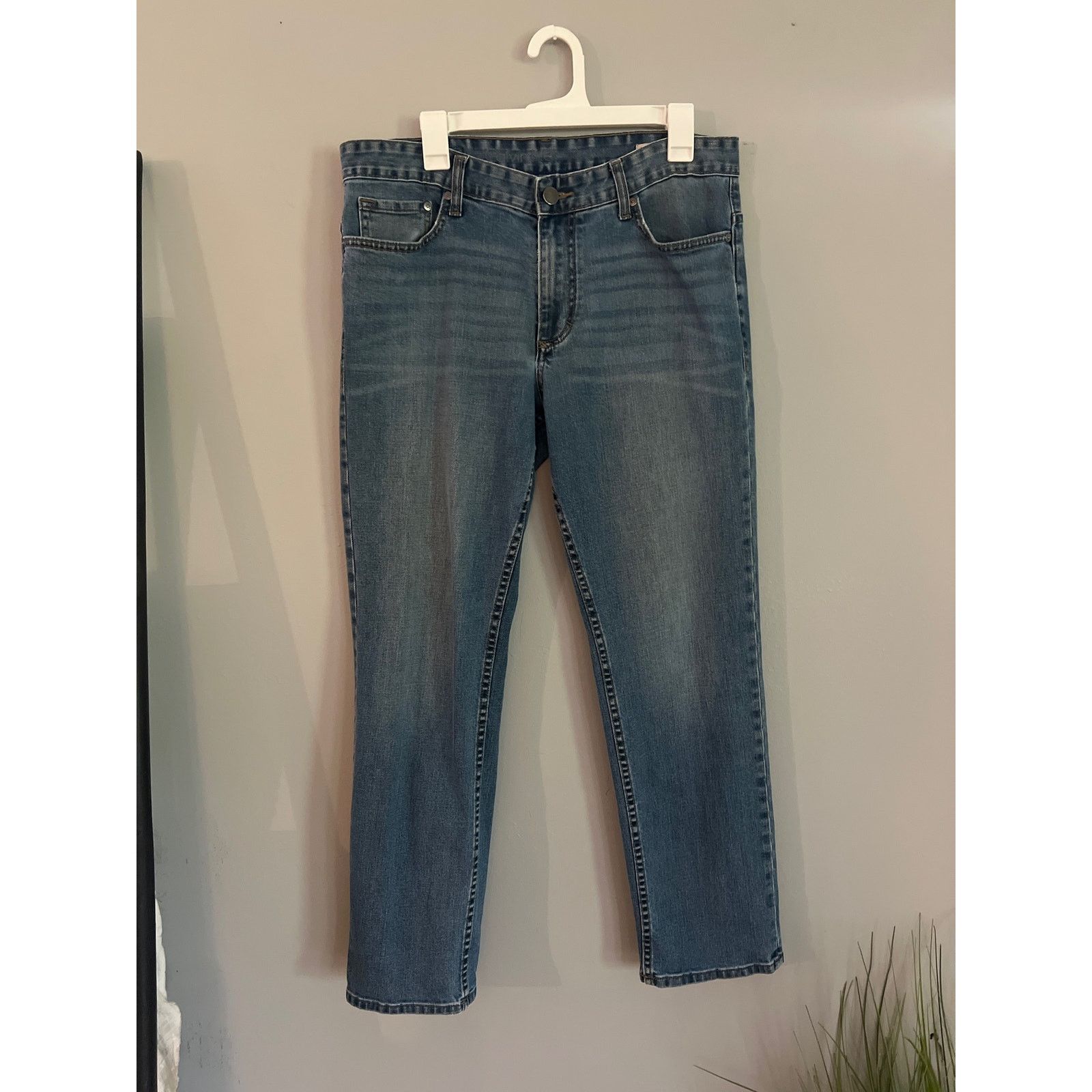Calvin Klein CALVIN KLEIN SLIM STRAIGHT MENS JEANS 34/30 Size US 34 / EU 50 - 1 Thumbnail