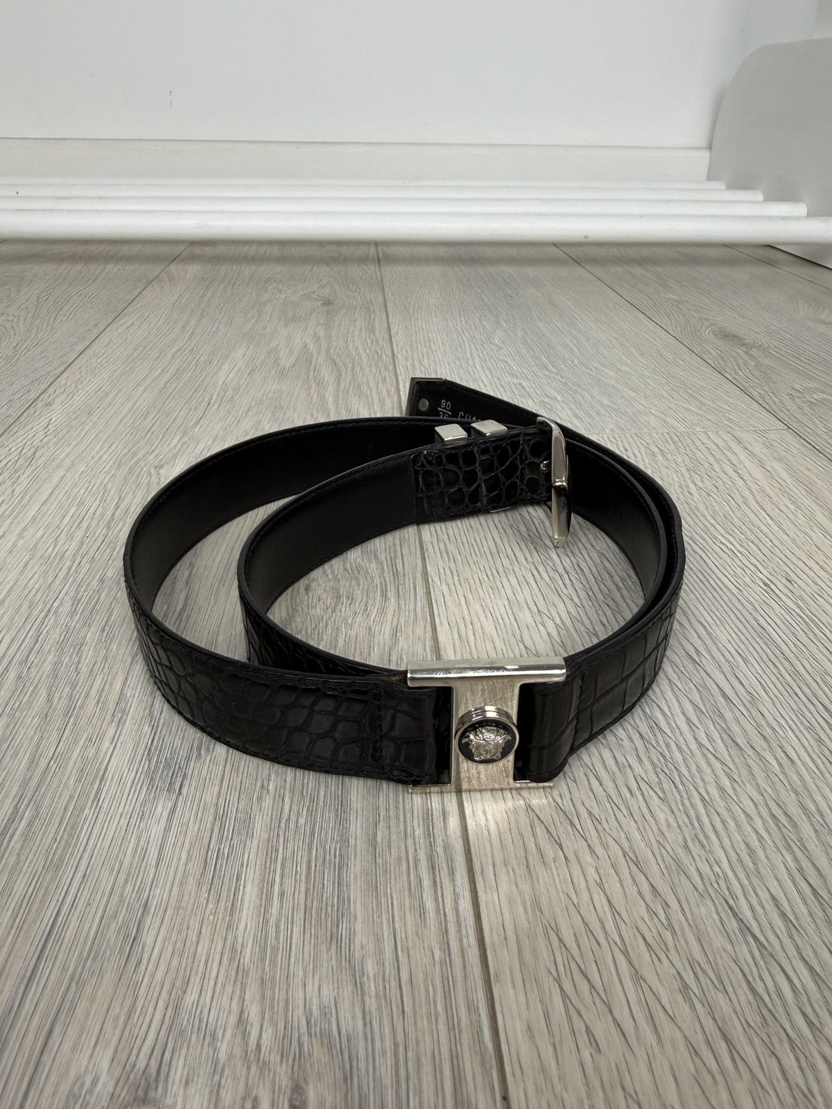Versace Versace Vintage Medusa Leather belt Size ONE SIZE - 9 Thumbnail