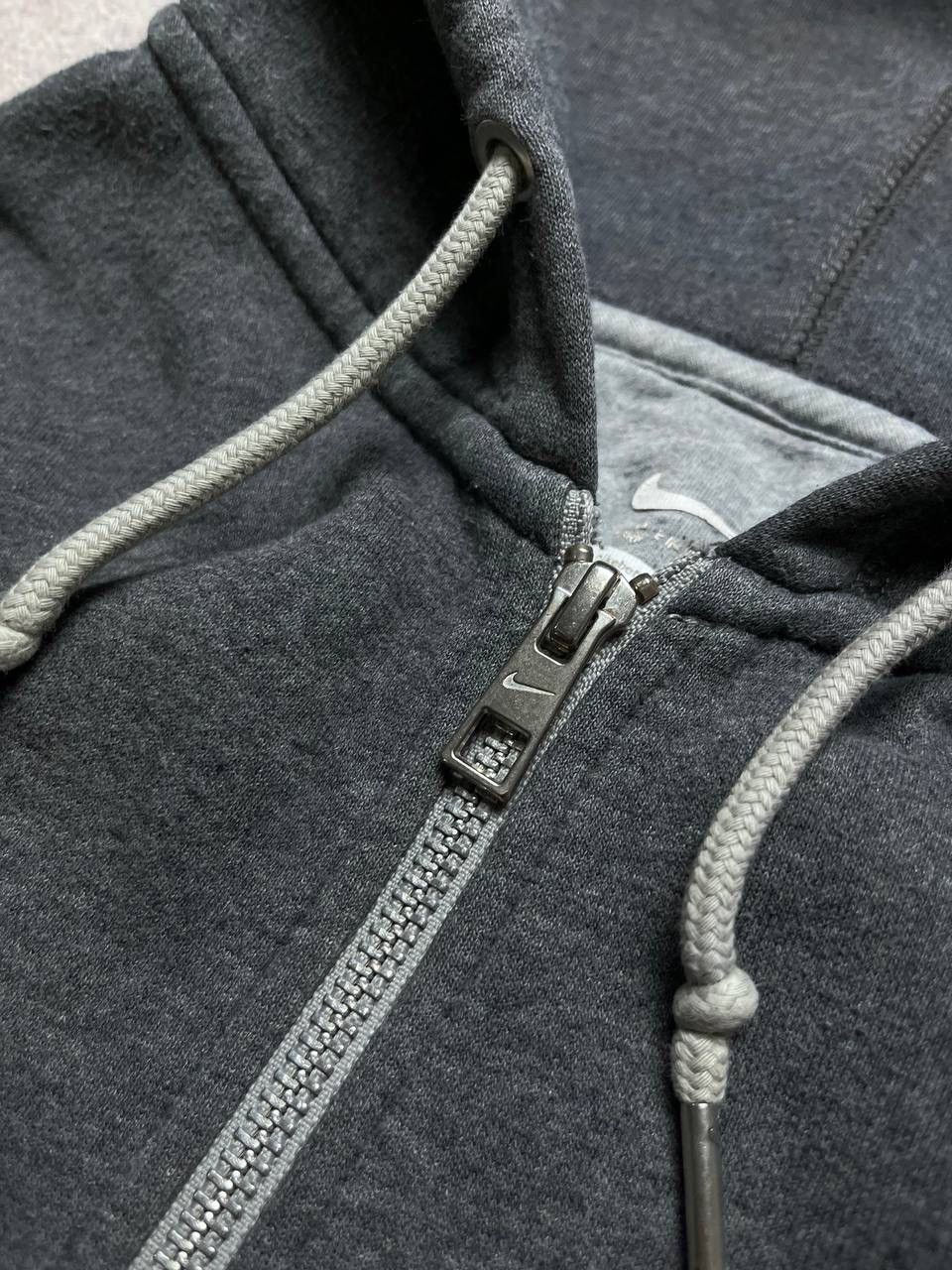 Vintage Vintage Nike Swoosh Boxy Zip Hoodie Y2K M Size US M / EU 48-50 / 2 - 3 Thumbnail