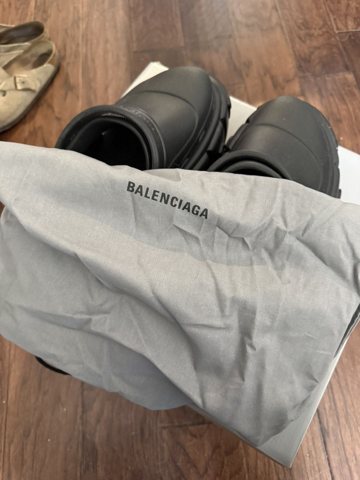 Balenciaga × Crocs Balenciaga Crocs Size US 10 / EU 43 - 11 Thumbnail