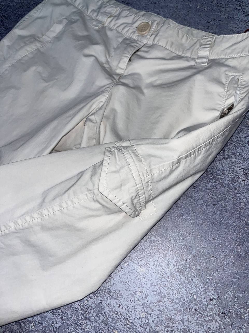 Prada Luxury Summer Prada 3/4 white Cargo Pants Traingle Logo Size 28" / US 6 / IT 42 - 9 Thumbnail