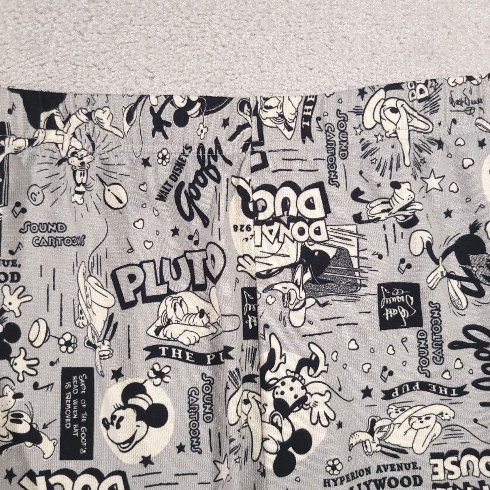 Disney VINTAGE? Disney 100 Sleep Shorts Women 3XL Gray Mickey Minnie Pluto Donald Soft Shirt? Size 40" / US 18 - 3 Thumbnail