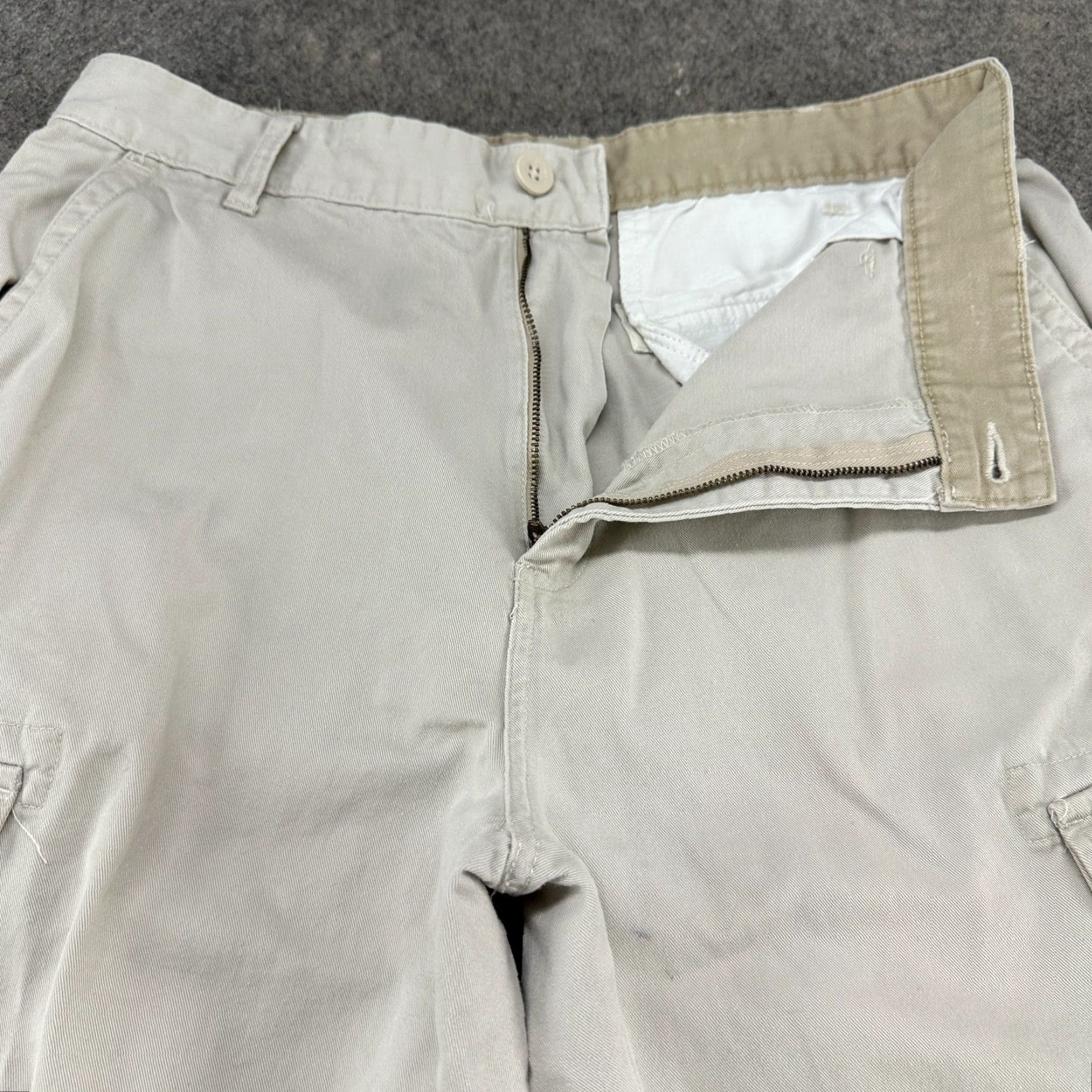 Vintage VINTAGE Arizona Jeans Pants Mens 34x32 Beige Cargo Relaxed Straight Baggy Skater Y2K Pant Mens Regular Beige Cargo Size US 34 / EU 50 - 2 Thumbnail