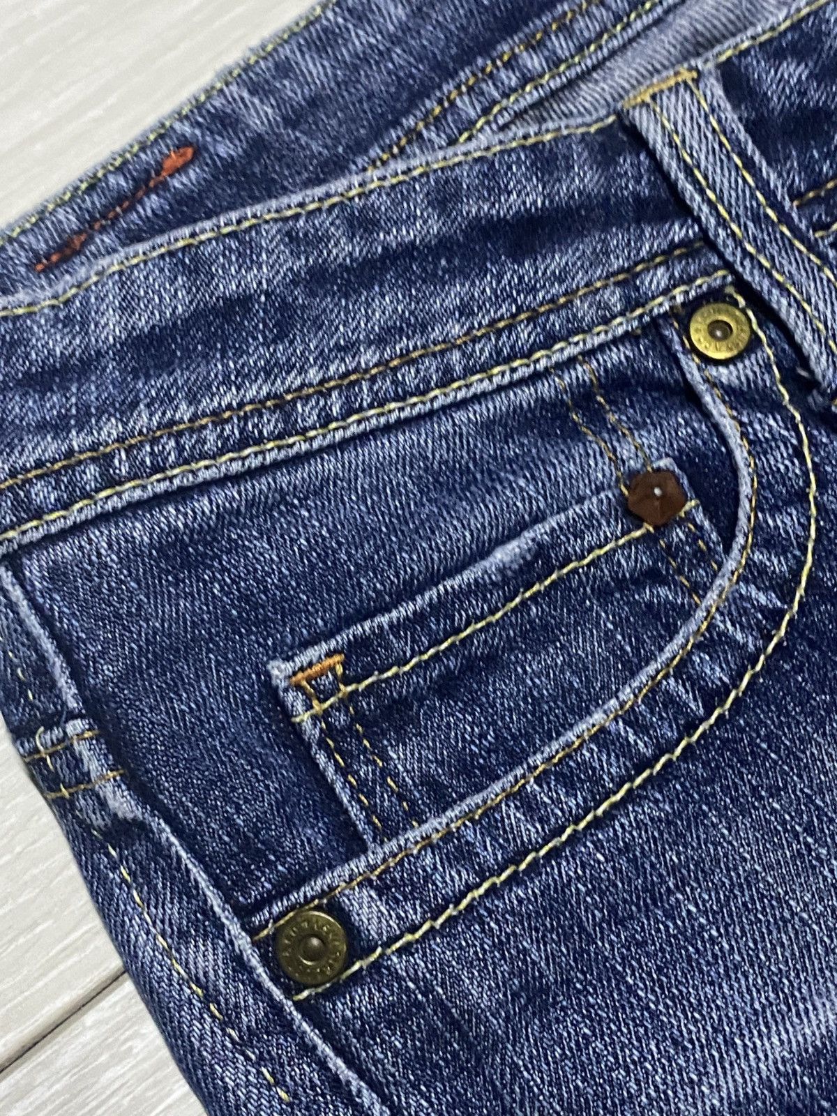 Levi's Vintage Levis Lady Style Faded Wash Flare Jeans Size 28" / US 6 / IT 42 - 7 Thumbnail