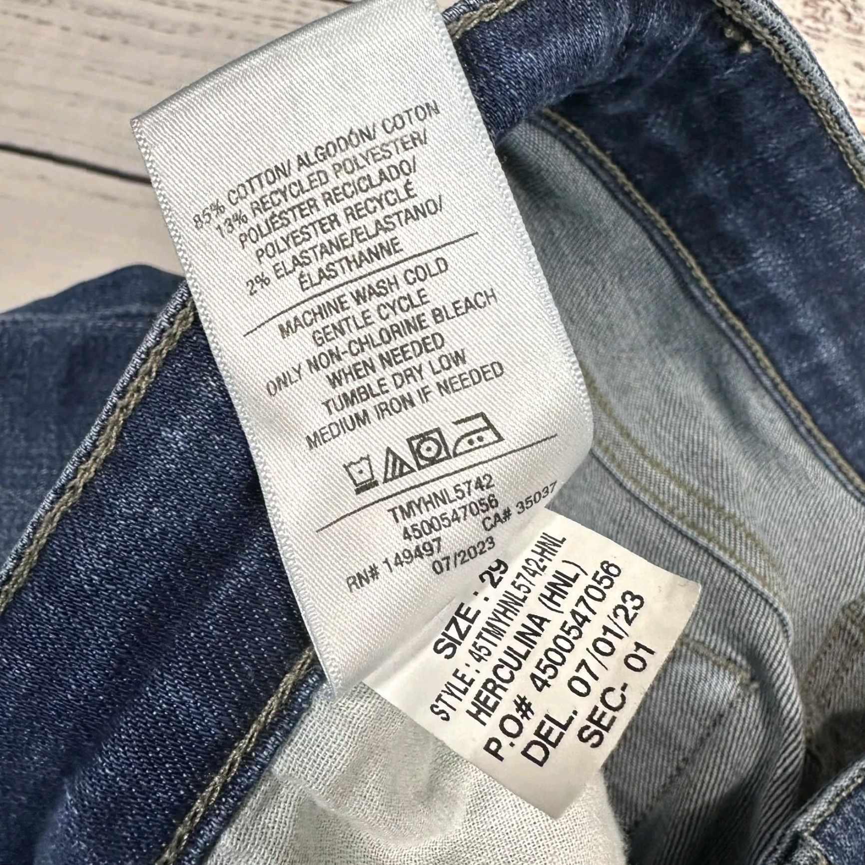 Vintage Women's Joe's Jeans Herculina Jeans Blue Flare Raw Edge Slightly Stretchy Sz 29 Regular 31.5in Inseam Adult Women's Jeans Blue Flared 29 Size 29" - 5 Thumbnail